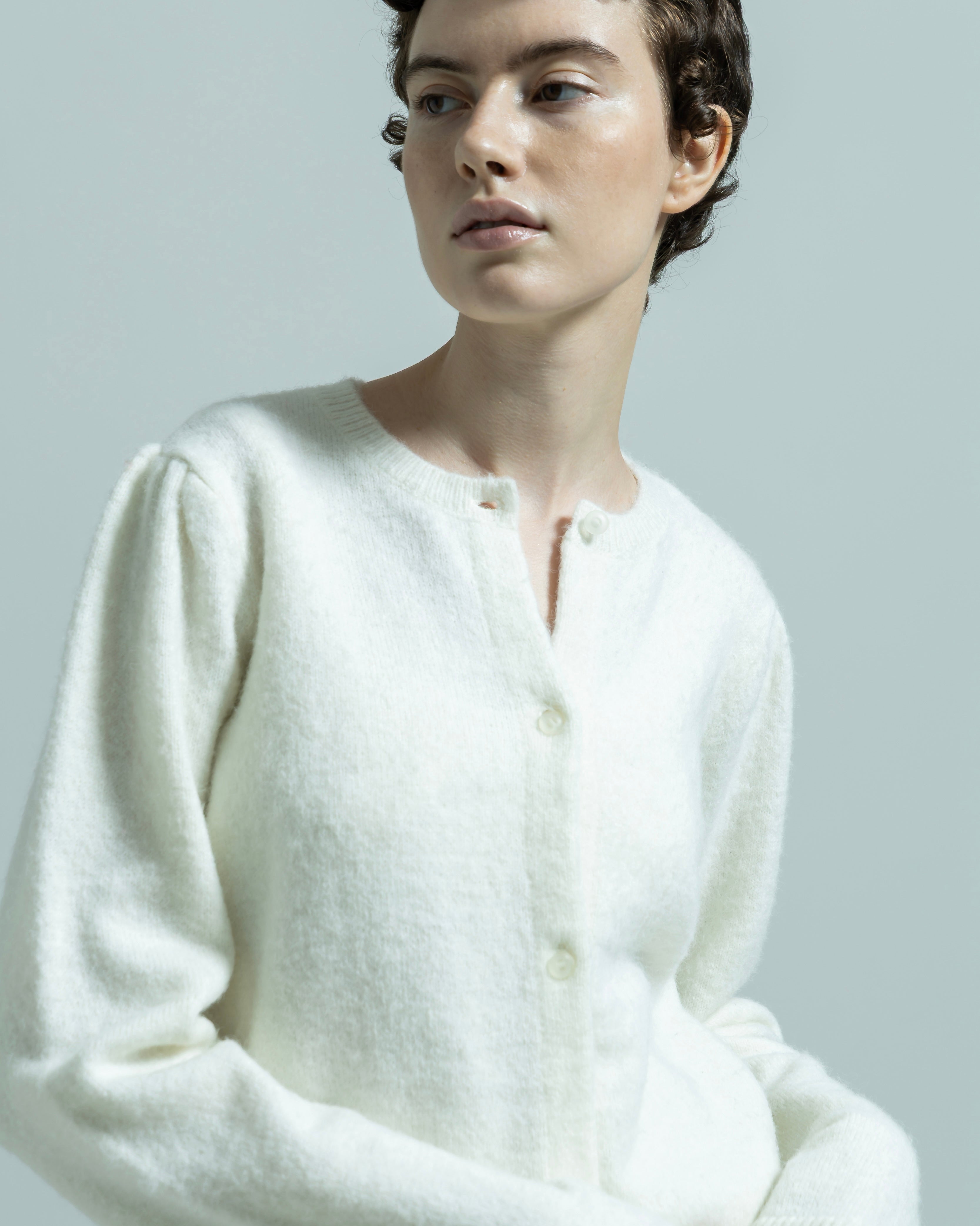 NYLON ACRYLIC KNIT CARDIGAN(ナイロンアクリルニットカーディガン)|BIYOMA(ビヨーマ)OFFICIAL ONLINE STORE