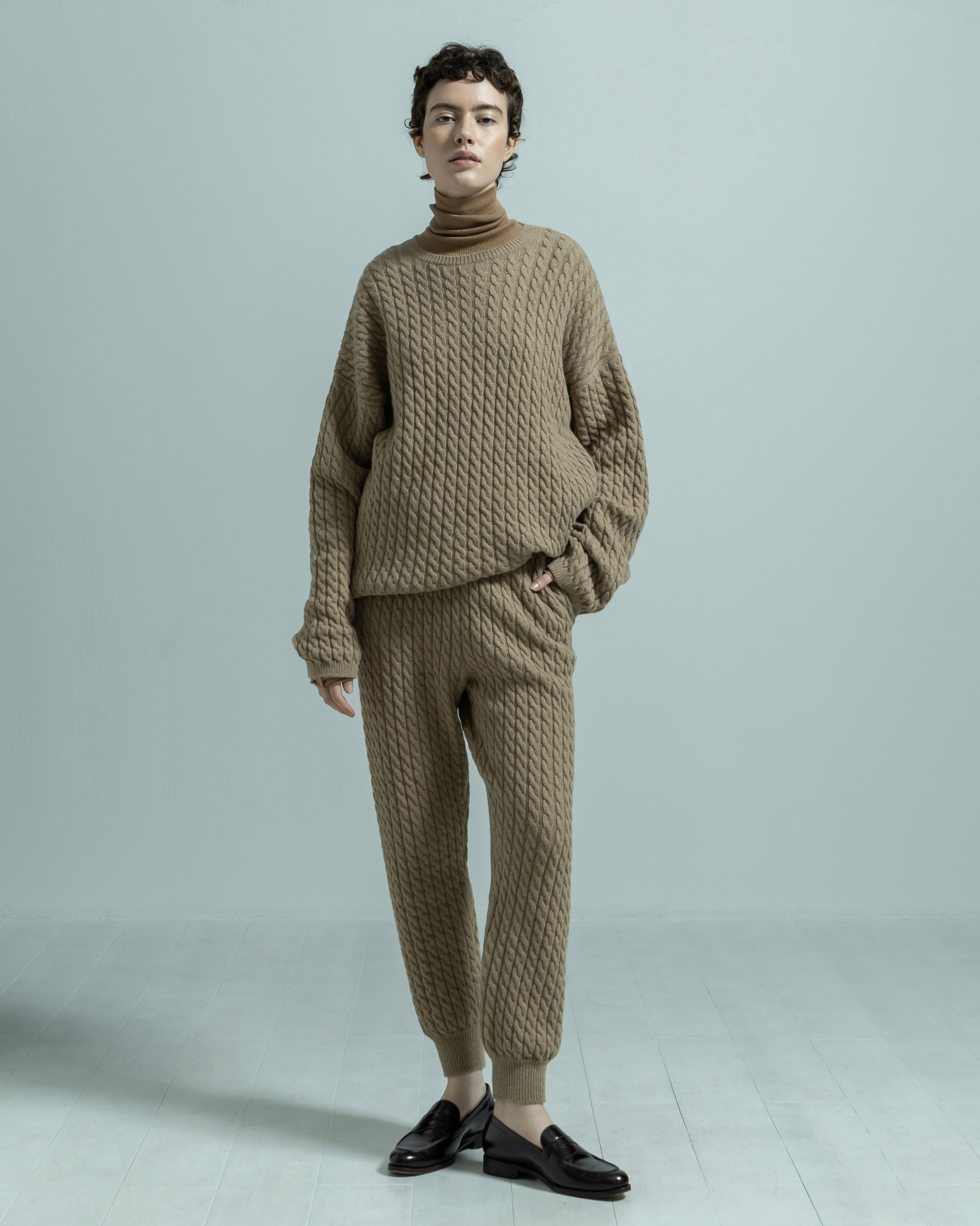 WOOL NYLON CABLE KNIT PANTS(ウールナイロンケーブルニットパンツ)|BIYOMA(ビヨーマ)OFFICIAL ONLINE STORE