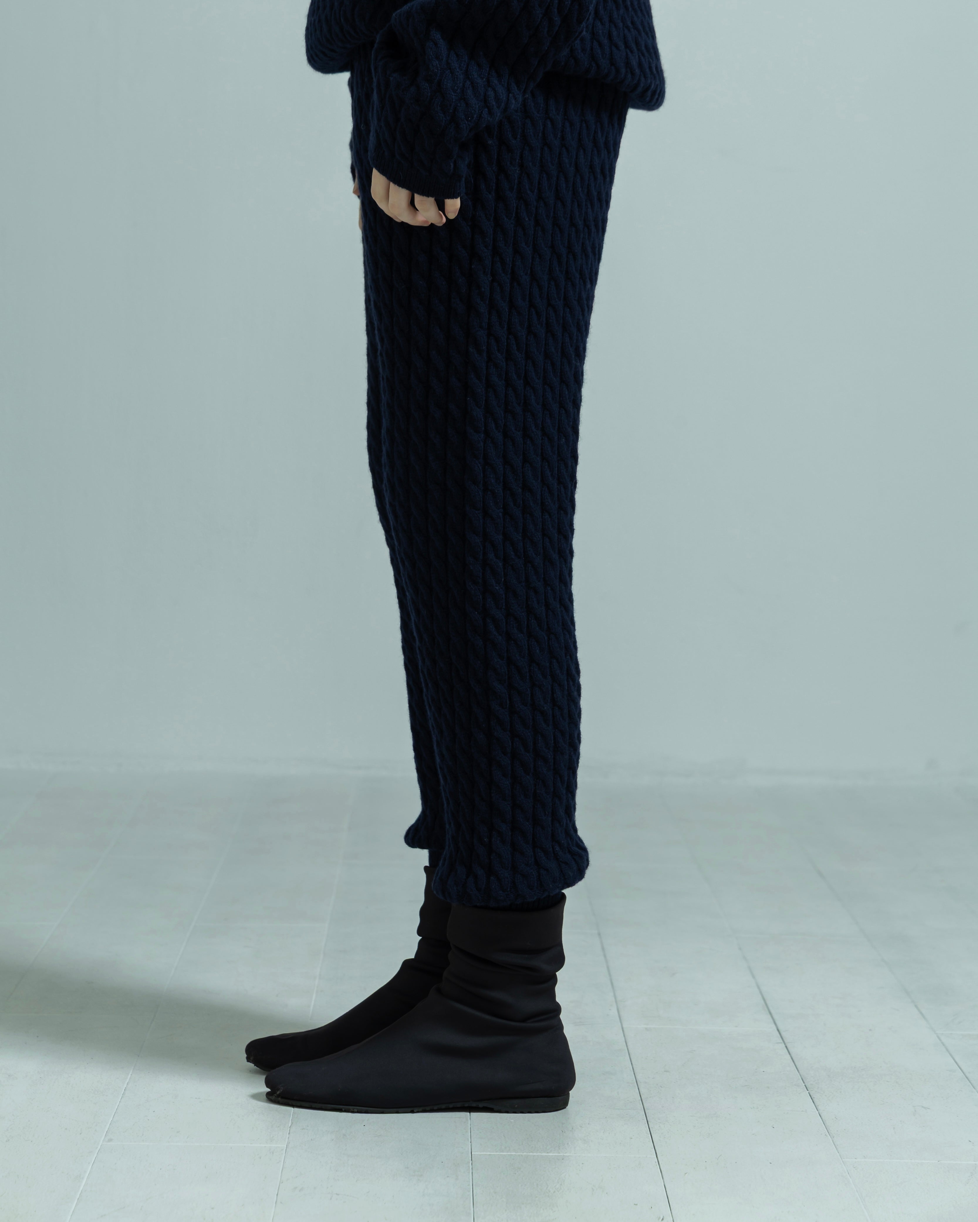 WOOL NYLON CABLE KNIT PANTS(ウールナイロンケーブルニットパンツ)|BIYOMA(ビヨーマ)OFFICIAL ONLINE STORE