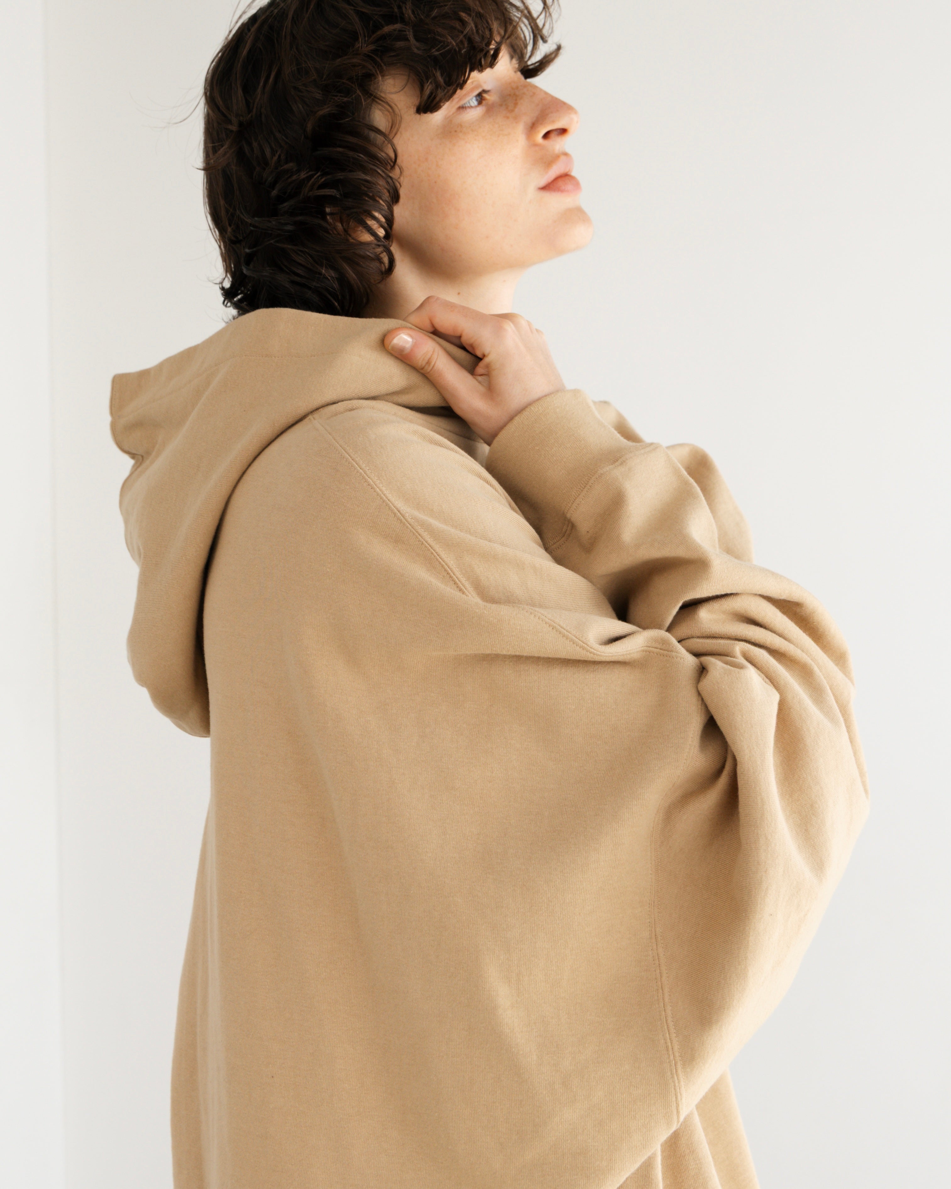 HIGH TWISTED COTTON HOODIE(ハイツイストコットンフーディー)|BIYOMA(ビヨーマ)OFFICIAL ONLINE STORE