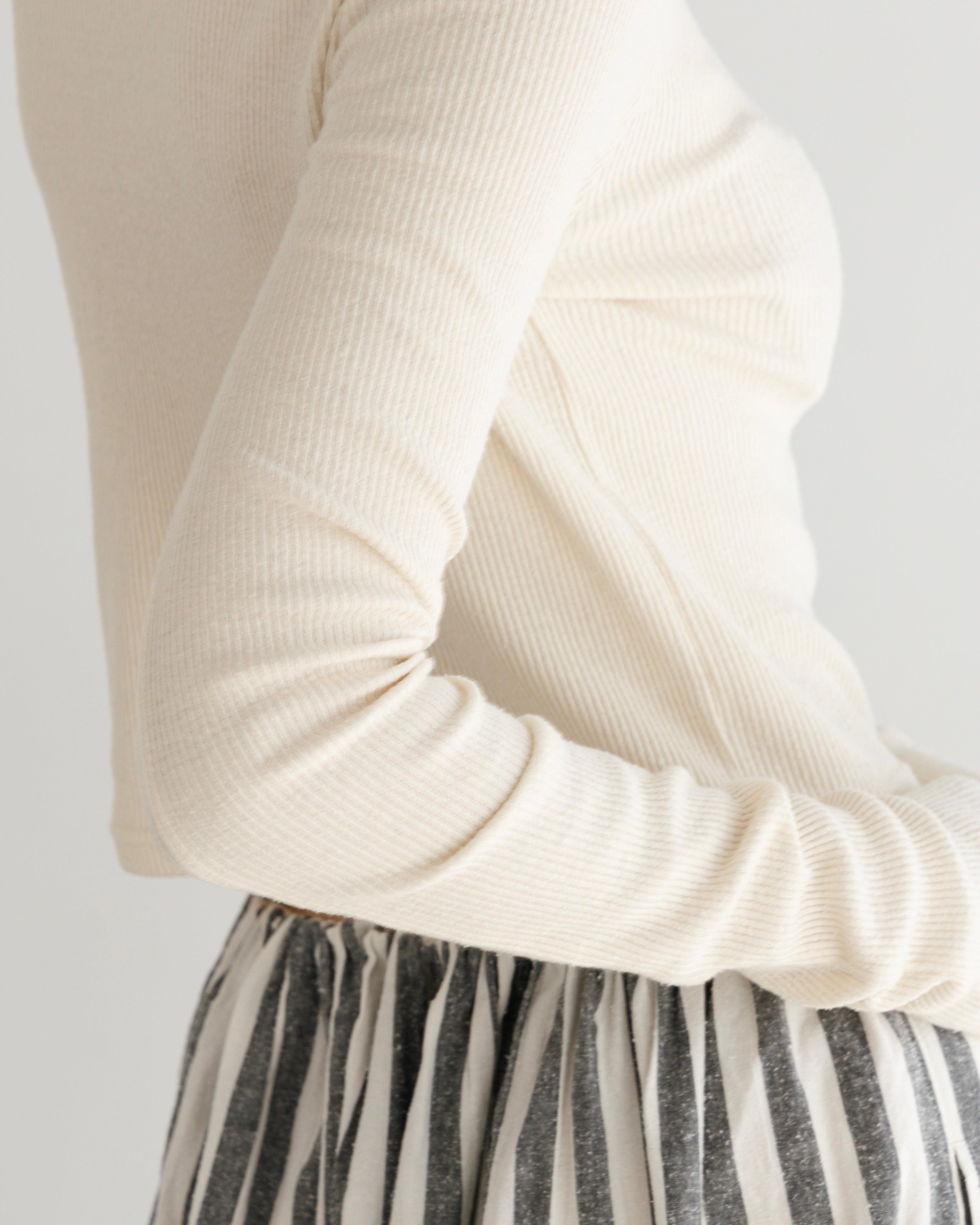 SILK RIB LONG SLEEVE PULLOVER(シルクリブロングスリーブプルオーバー)|BIYOMA(ビヨーマ)OFFICIAL ONLINE STORE