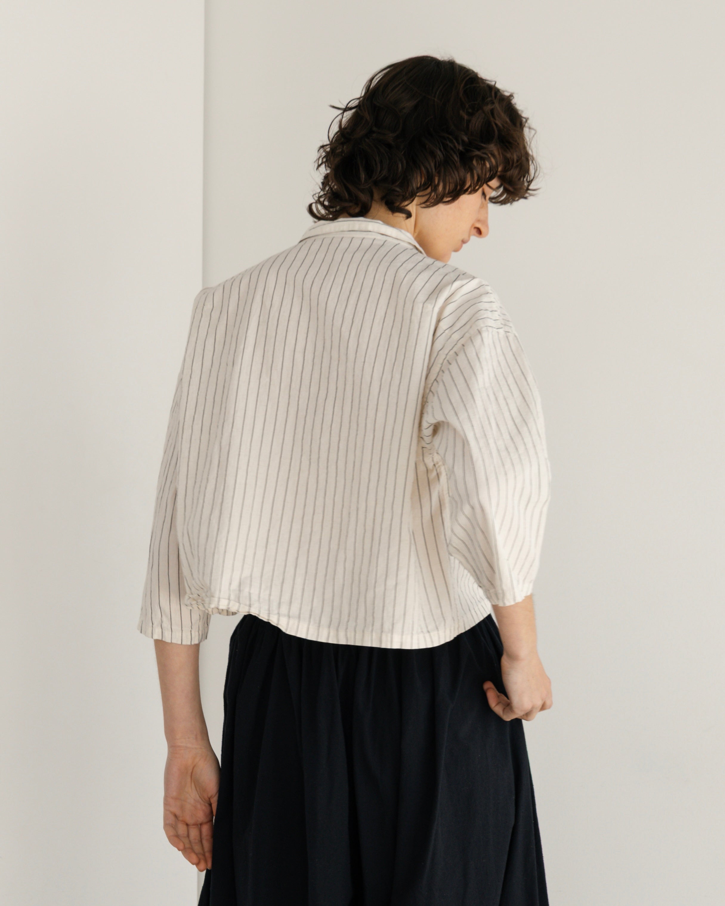 COTTON LINEN STRIPE W POCKET SHIRT(コットンリネンストライプダブルポケットシャツ)|BIYOMA(ビヨーマ)OFFICIAL ONLINE STORE