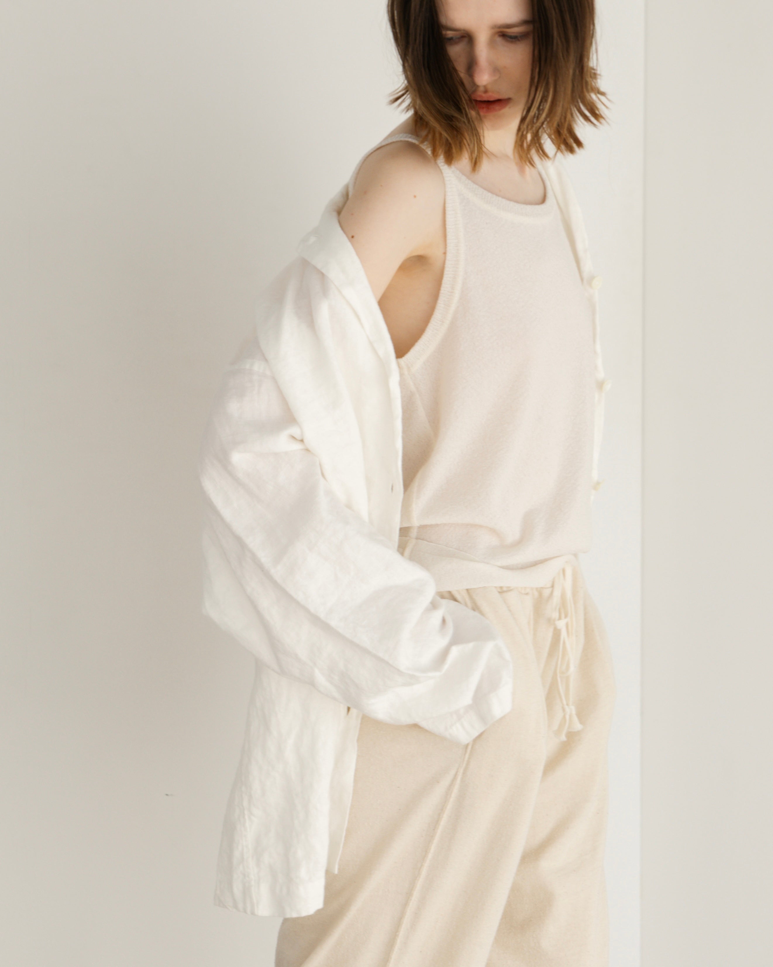 POLYESTER POWDERY KNIT CAMISOLE(ポリエステルパウダリーニットキャミソール)|BIYOMA(ビヨーマ)OFFICIAL ONLINE STORE