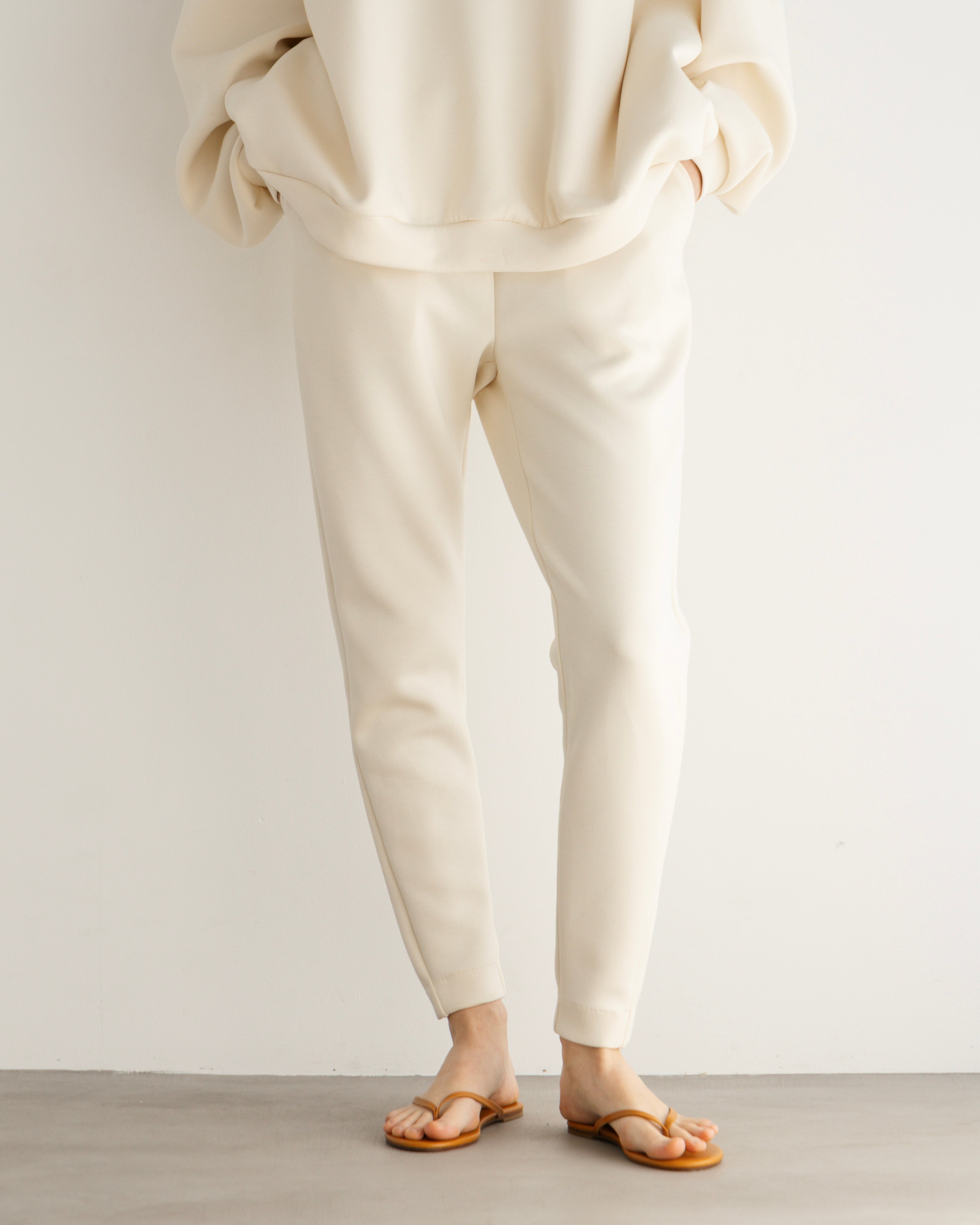 SCUBA KNIT JOGGERS(スキューバニットジョガー)|BIYOMA(ビヨーマ)OFFICIAL ONLINE STORE