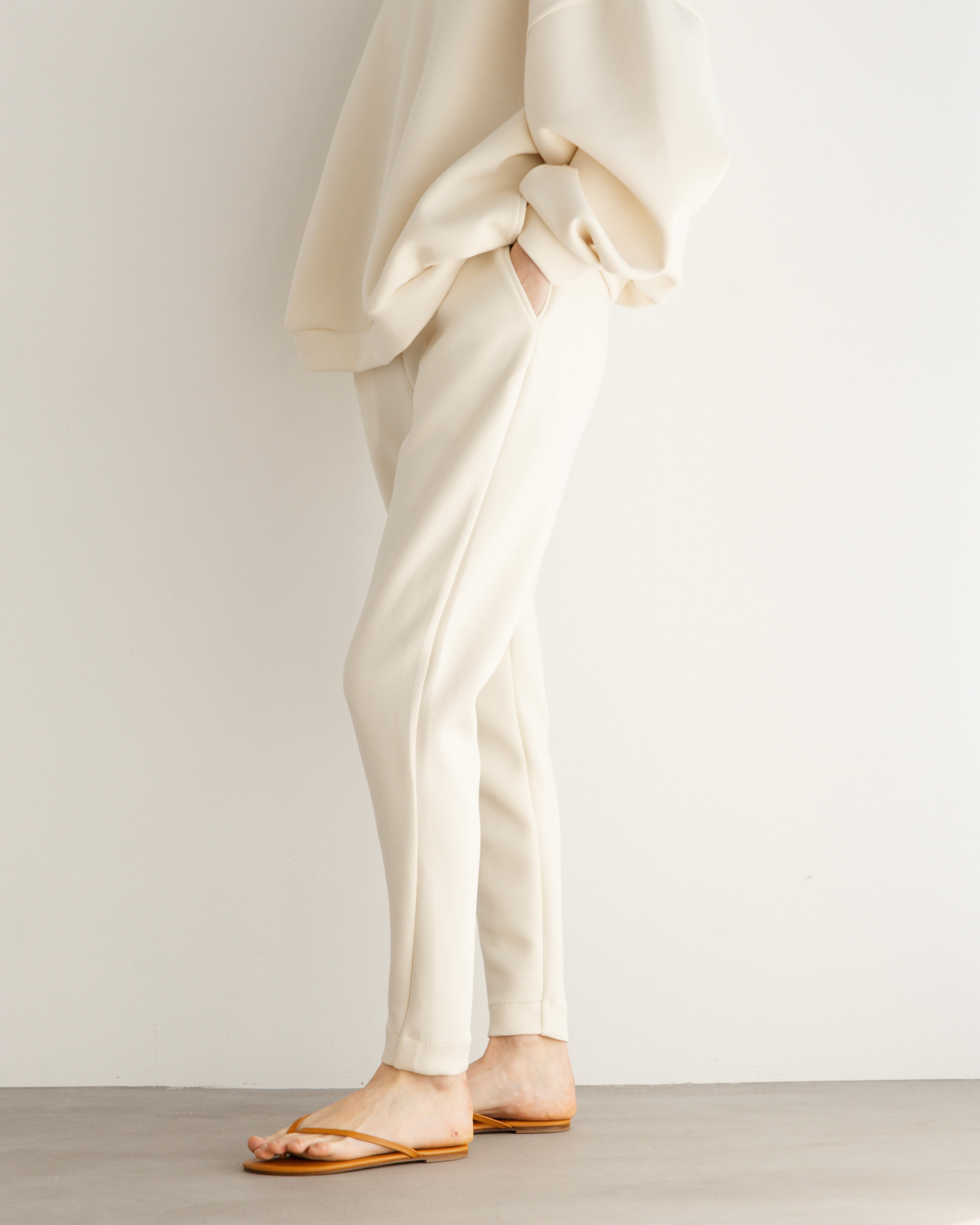SCUBA KNIT JOGGERS(スキューバニットジョガー)|BIYOMA(ビヨーマ)OFFICIAL ONLINE STORE