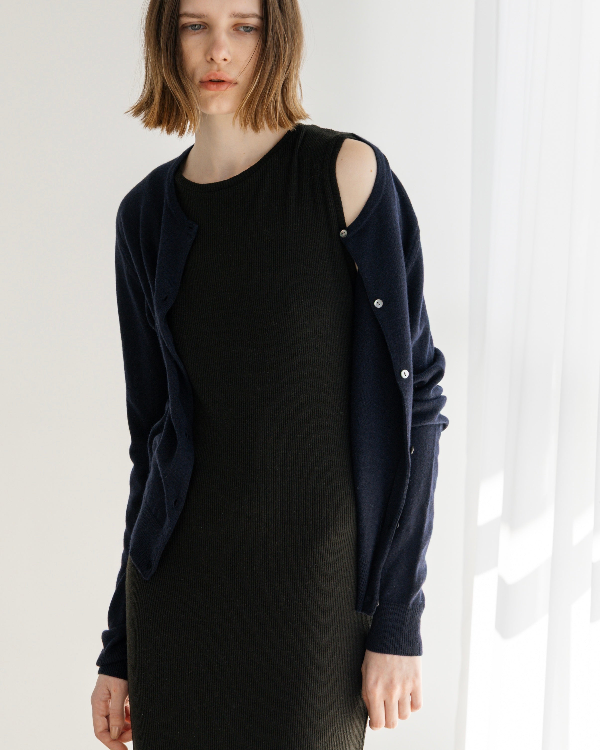 SILK RIB NO SLEEVE DRESS(シルクリブノースリーブドレス)|BIYOMA(ビヨーマ)OFFICIAL ONLINE STORE