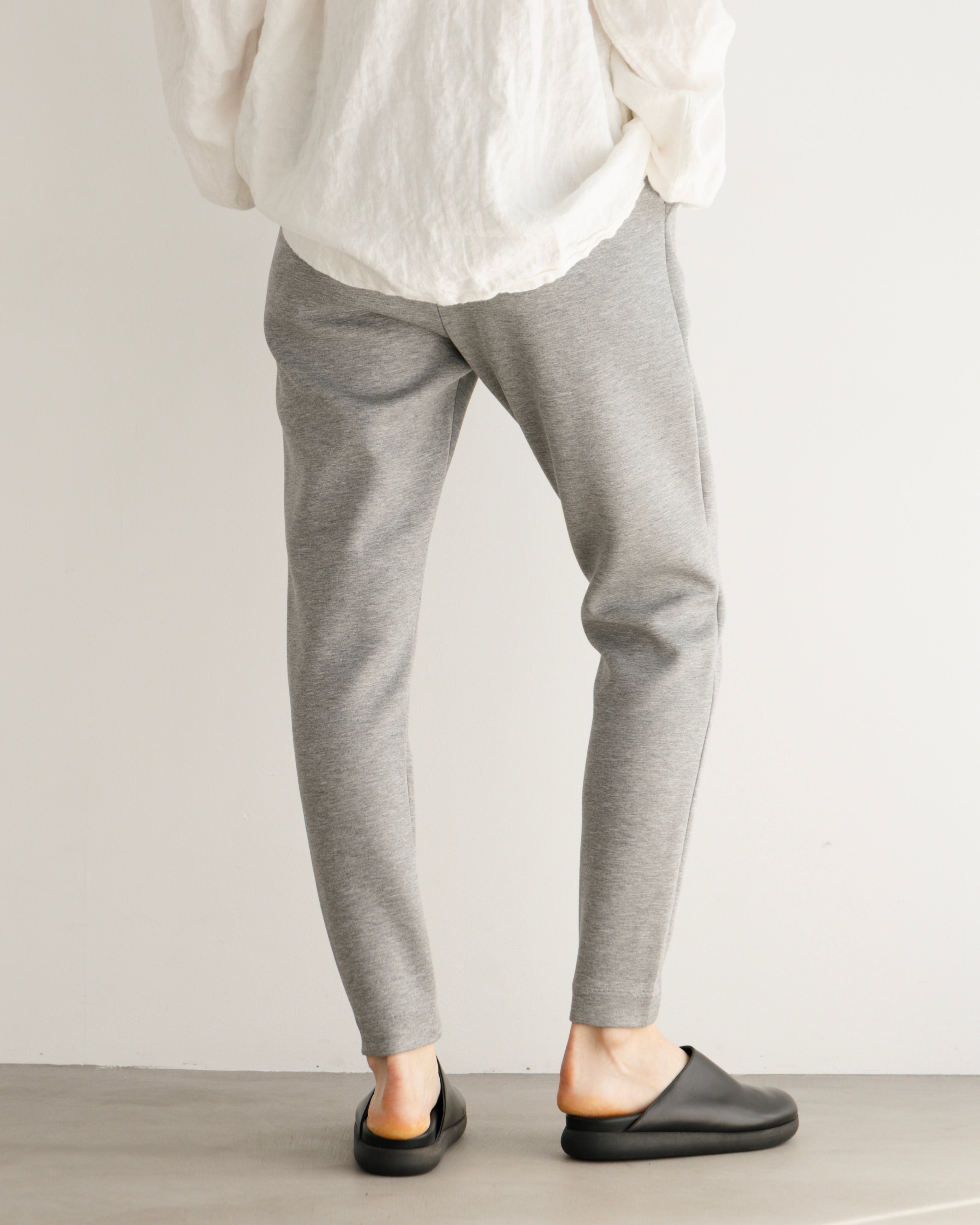 SCUBA KNIT JOGGERS(スキューバニットジョガー)|BIYOMA(ビヨーマ)OFFICIAL ONLINE STORE