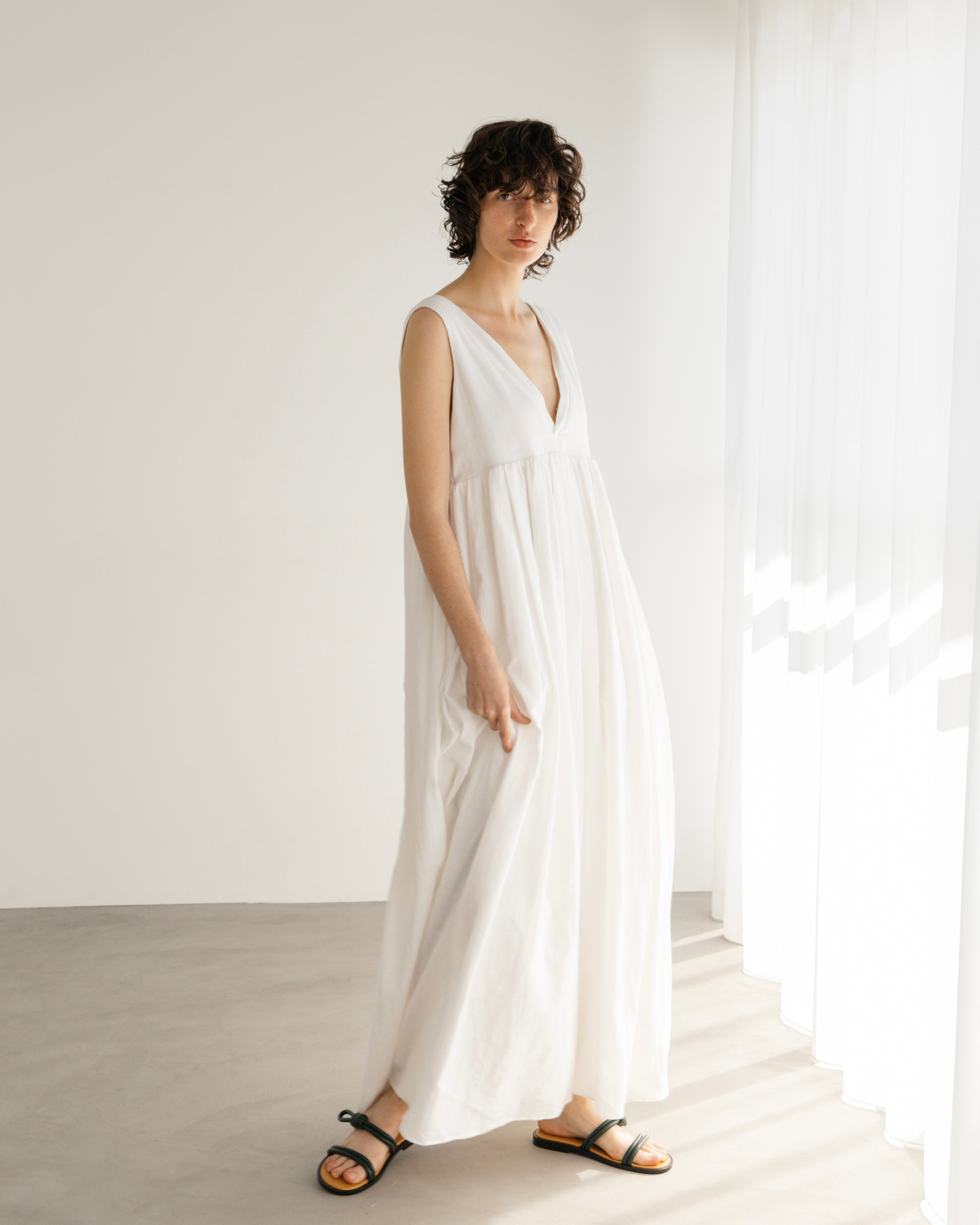 COTTON GATHERED DRESS(コットンギャザードドレス)|BIYOMA(ビヨーマ)OFFICIAL ONLINE STORE