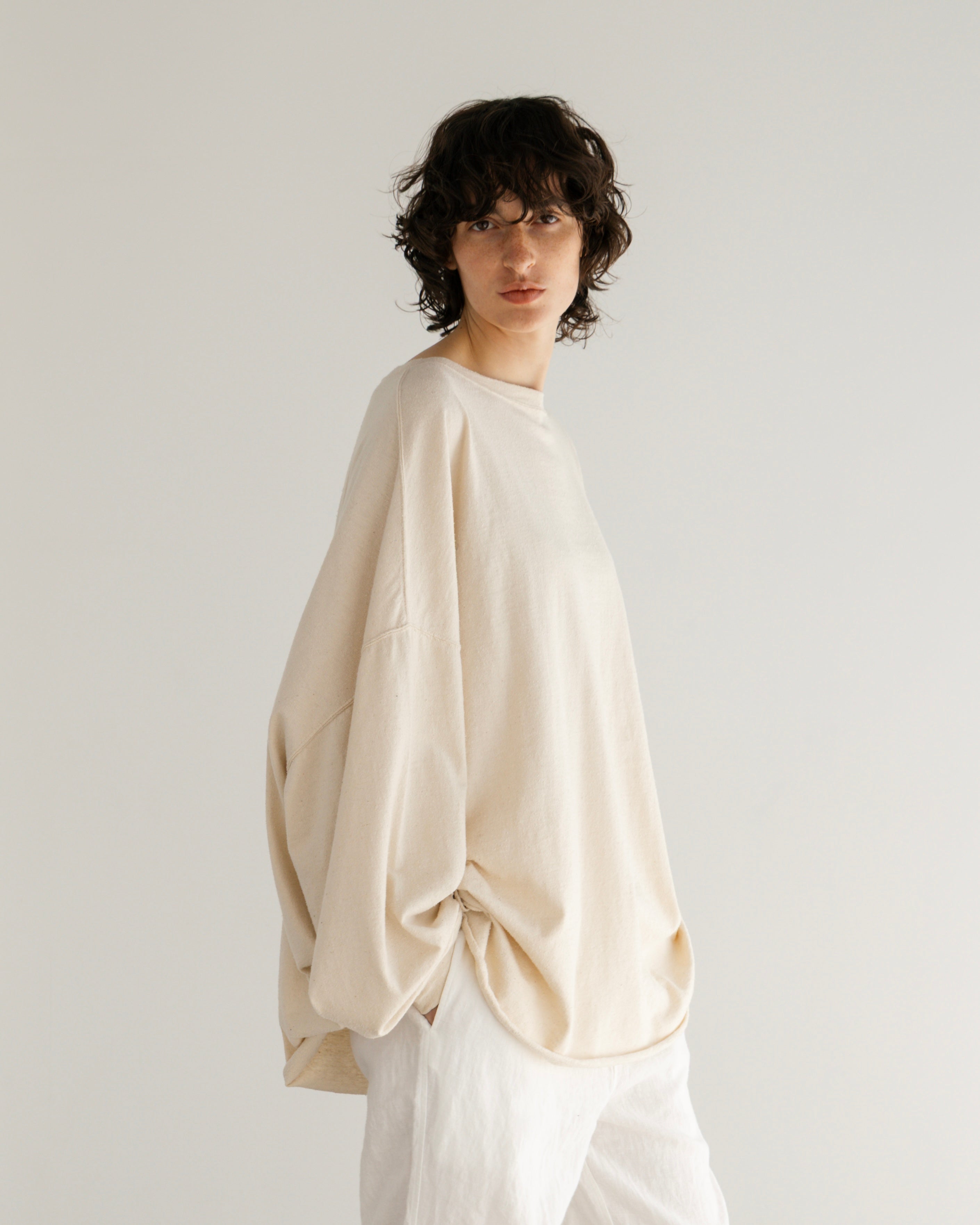 COTTON SILK LOOSE SILHOUETTE PULLOVER(コットンシルクルーズシルエットプルオーバー)|BIYOMA(ビヨーマ)OFFICIAL ONLINE STORE