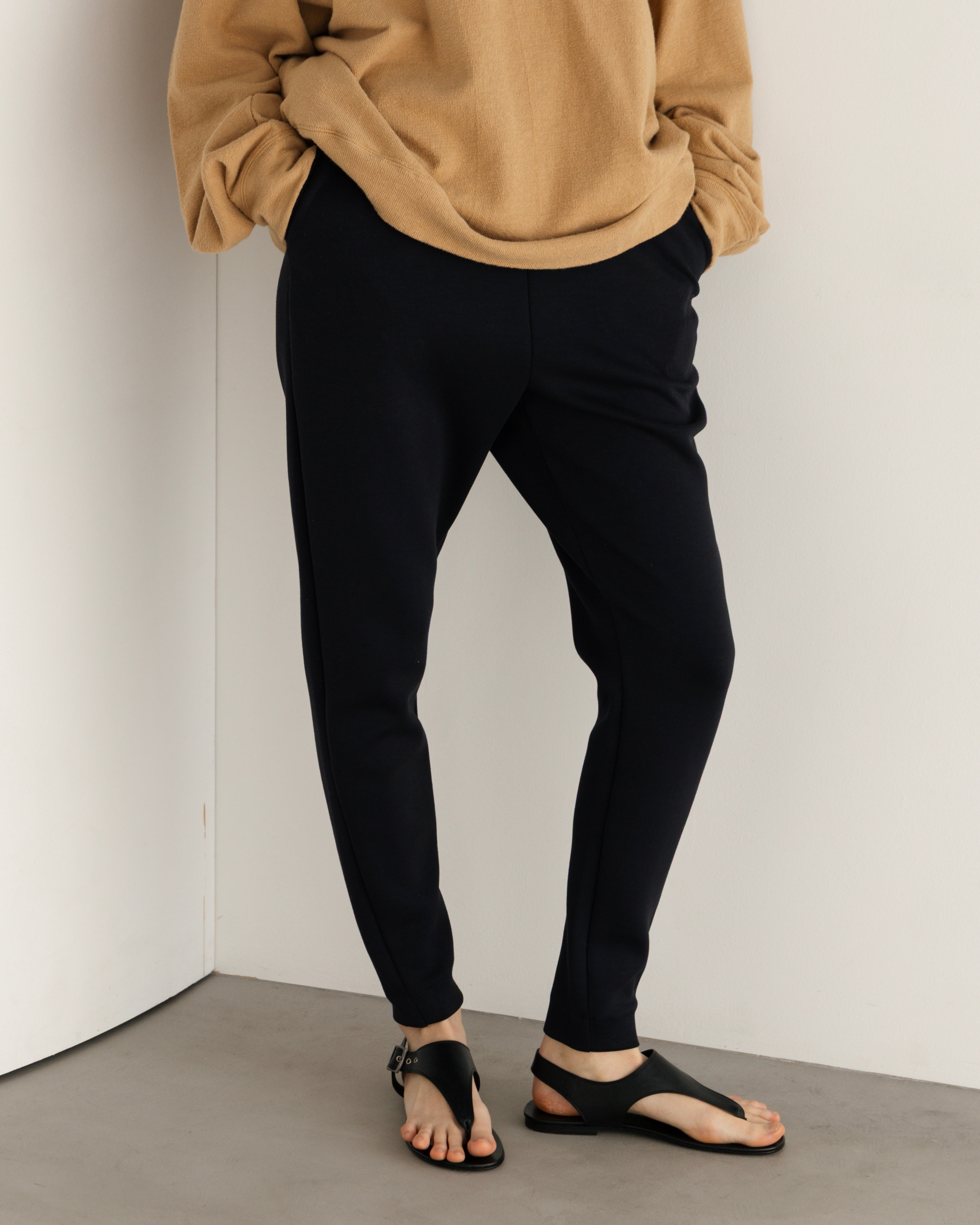 SCUBA KNIT JOGGERS(スキューバニットジョガー)|BIYOMA(ビヨーマ)OFFICIAL ONLINE STORE