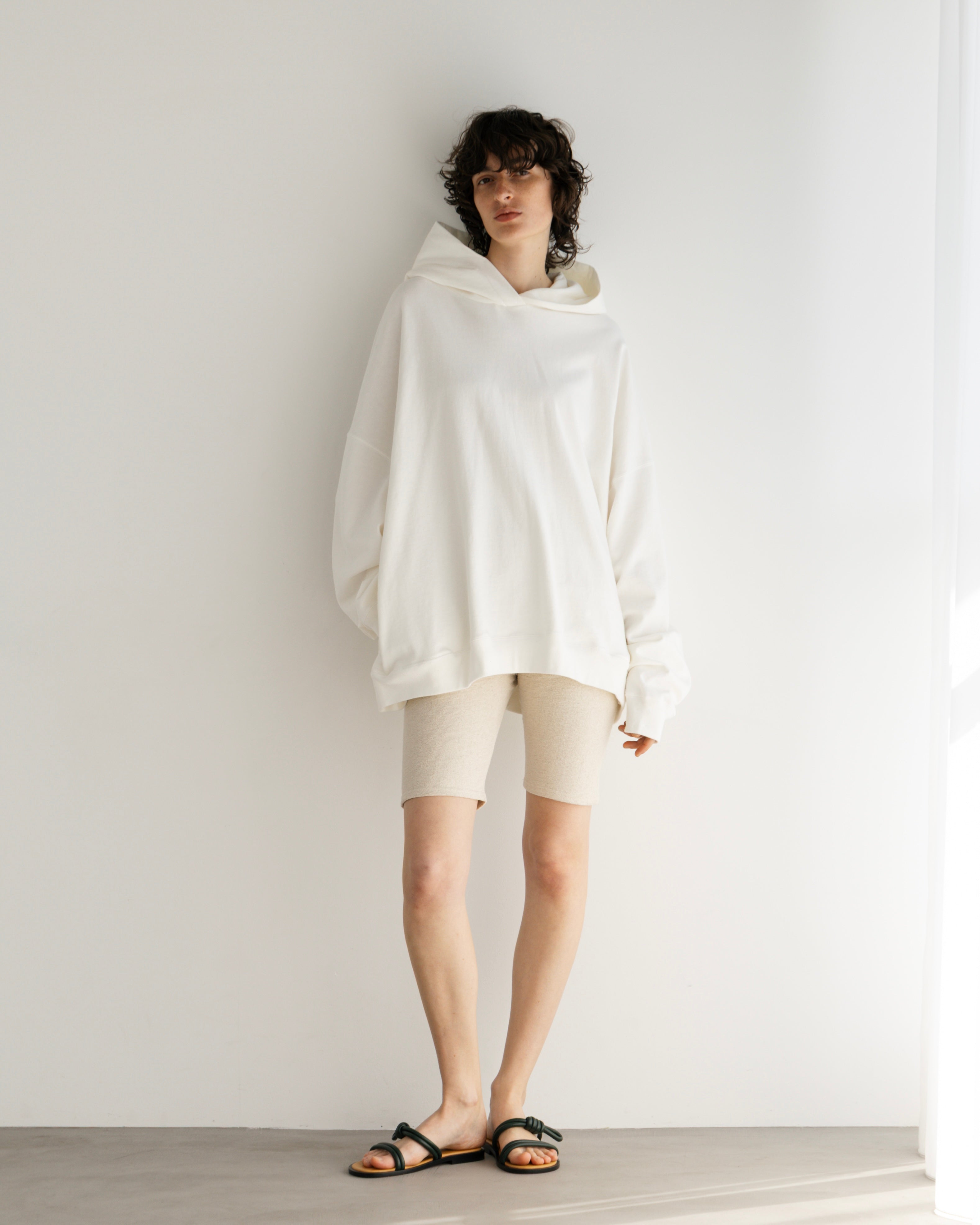 HIGH TWISTED COTTON HOODIE(ハイツイストコットンフーディー)|BIYOMA(ビヨーマ)OFFICIAL ONLINE STORE