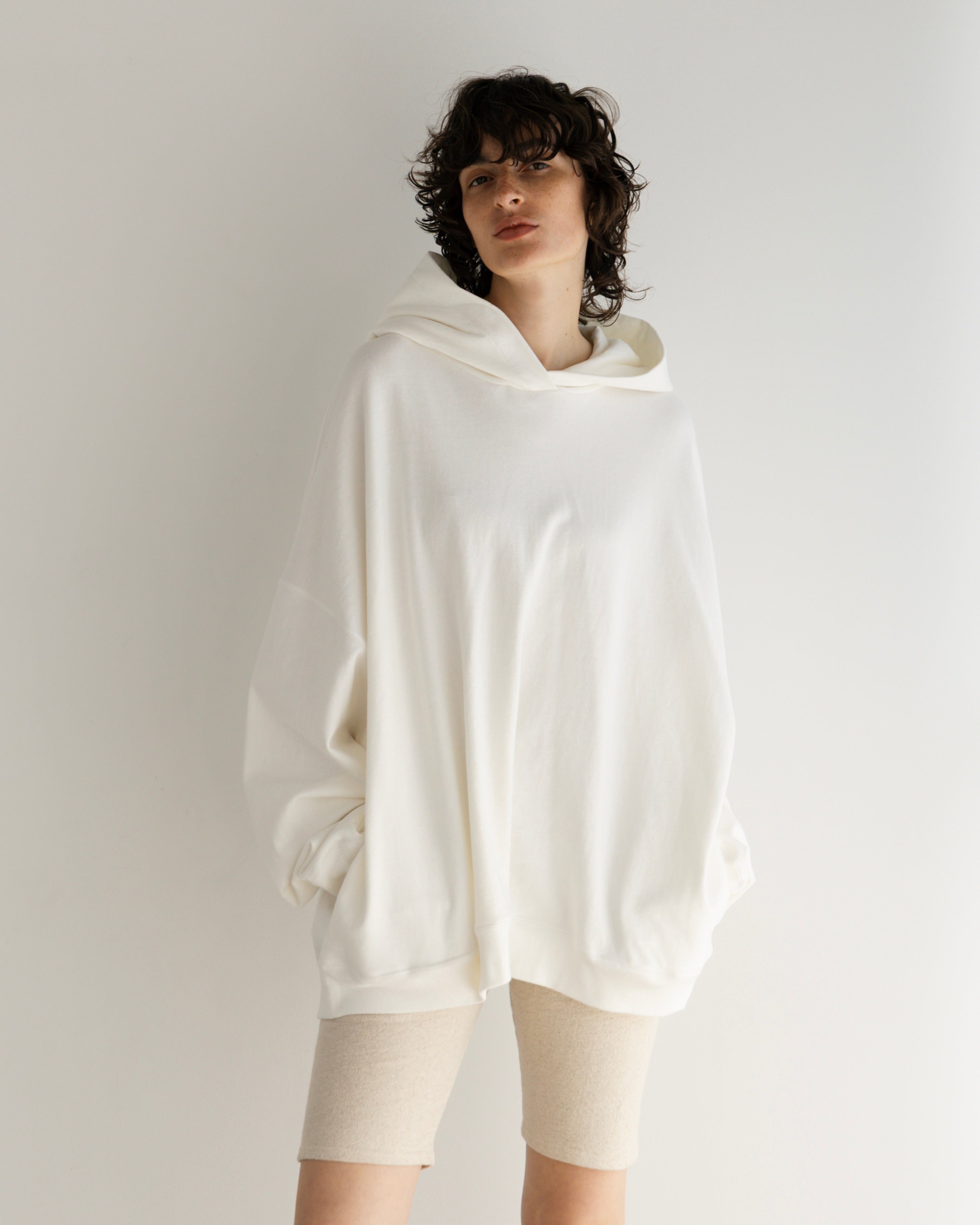 HIGH TWISTED COTTON HOODIE(ハイツイストコットンフーディー)|BIYOMA(ビヨーマ)OFFICIAL ONLINE STORE