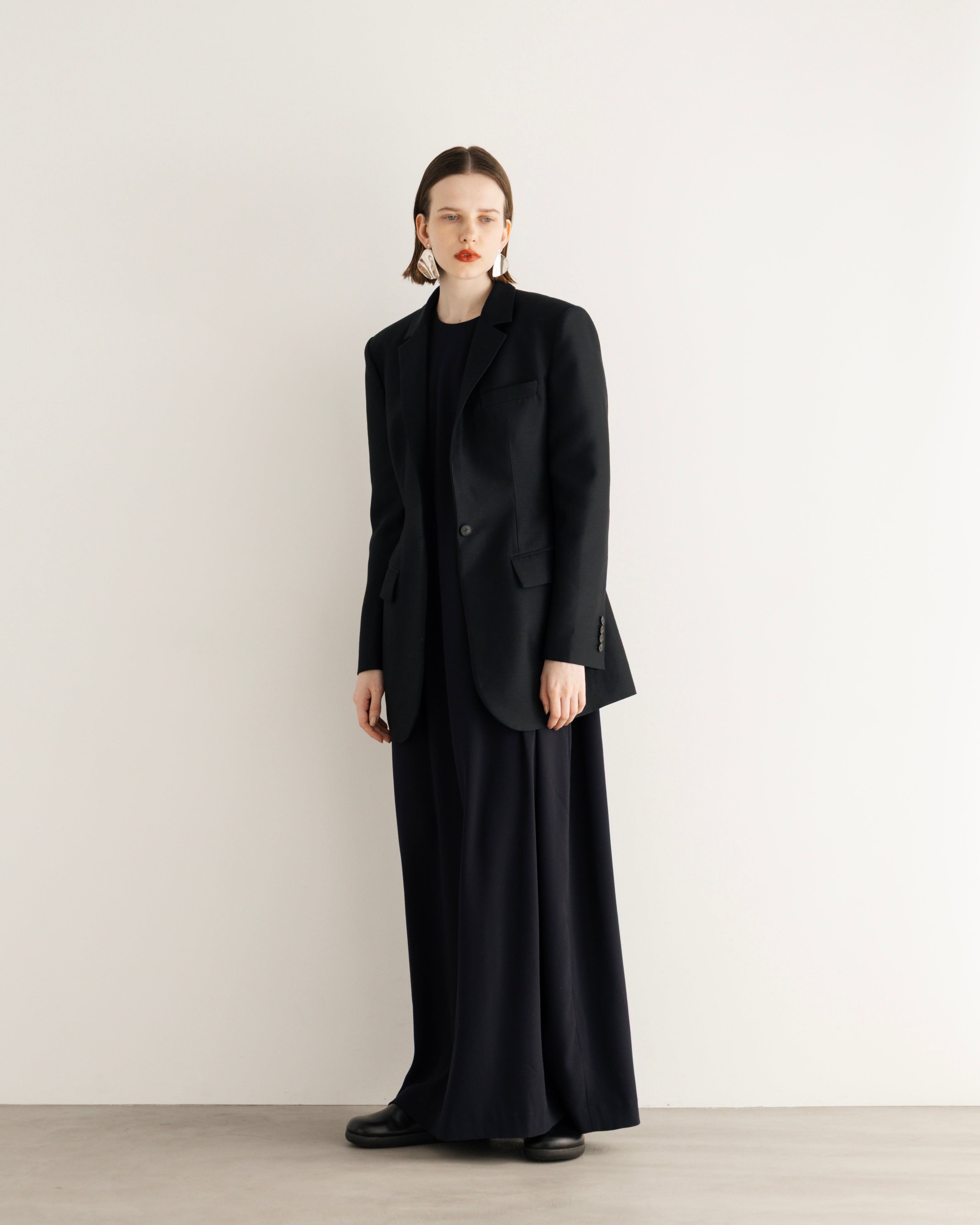 TRI-ACETATE POLYESTER BACK SATIN DRESS (トリアセテートポリエステルバックサテンドレス)|BIYOMA(ビヨーマ)OFFICIAL ONLINE STORE
