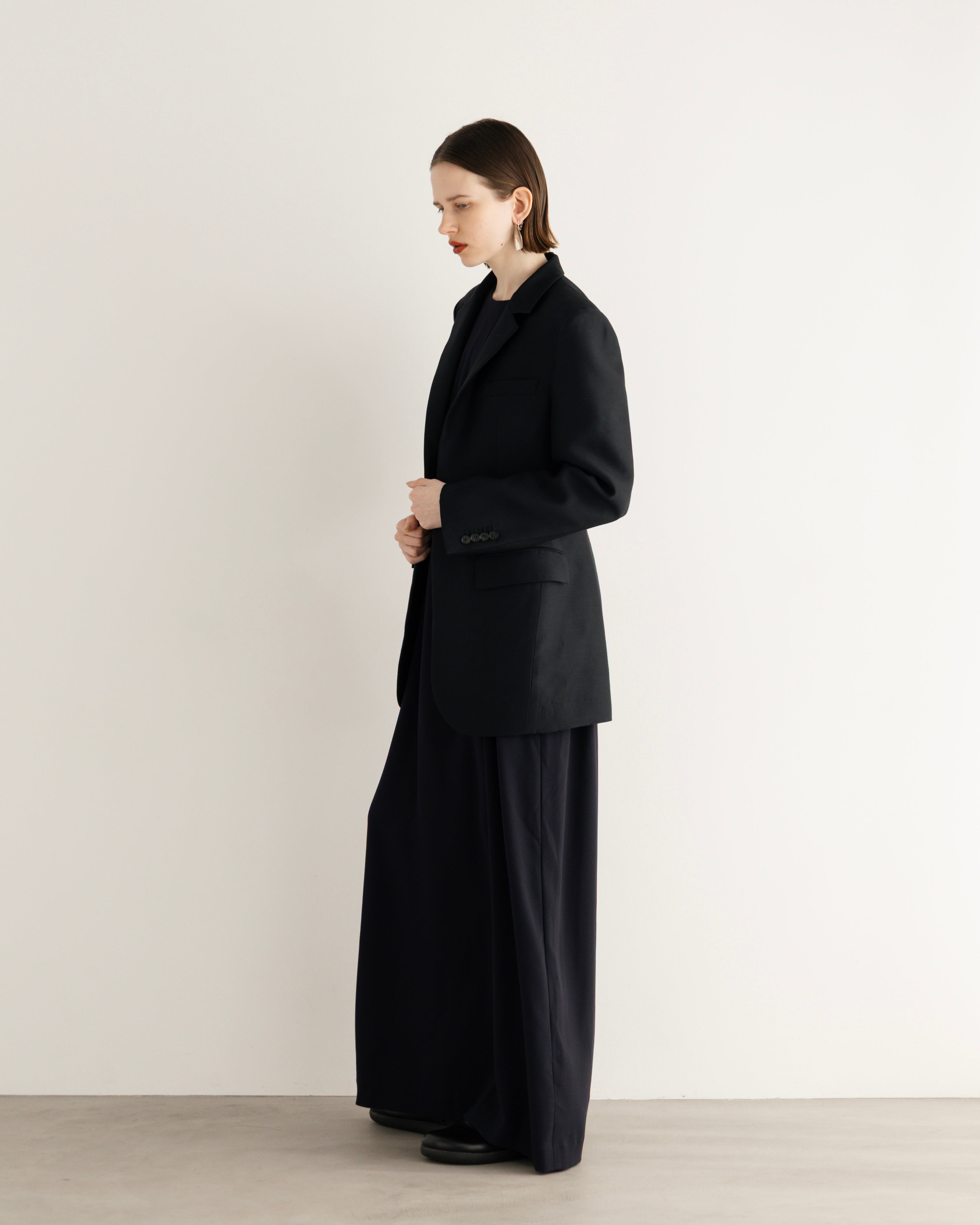 TRI-ACETATE POLYESTER BACK SATIN DRESS (トリアセテートポリエステルバックサテンドレス)|BIYOMA(ビヨーマ)OFFICIAL ONLINE STORE