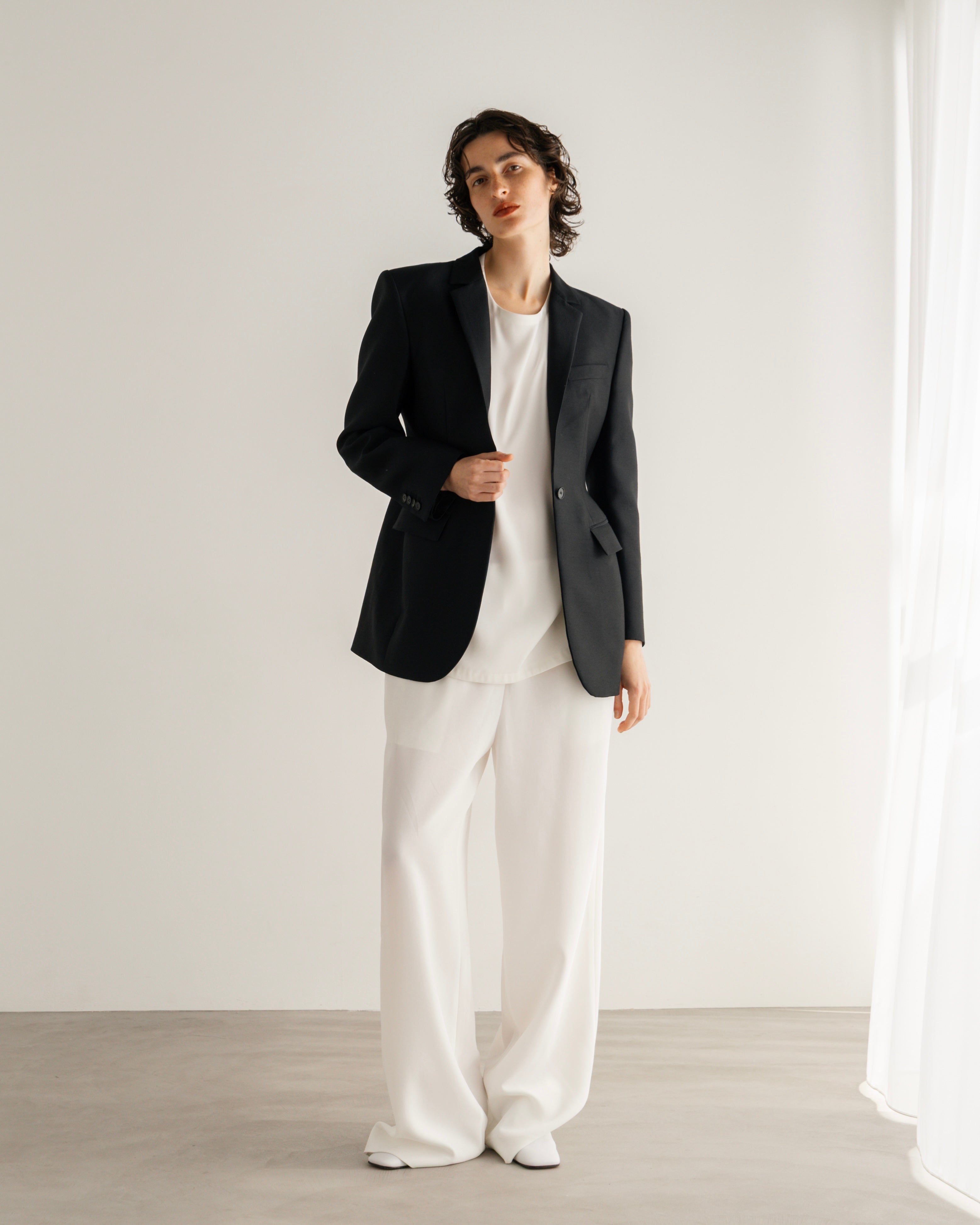 WOOL SILK TAILORED JACKET(ウールシルクテイラードジャケット)|BIYOMA(ビヨーマ)OFFICIAL ONLINE STORE