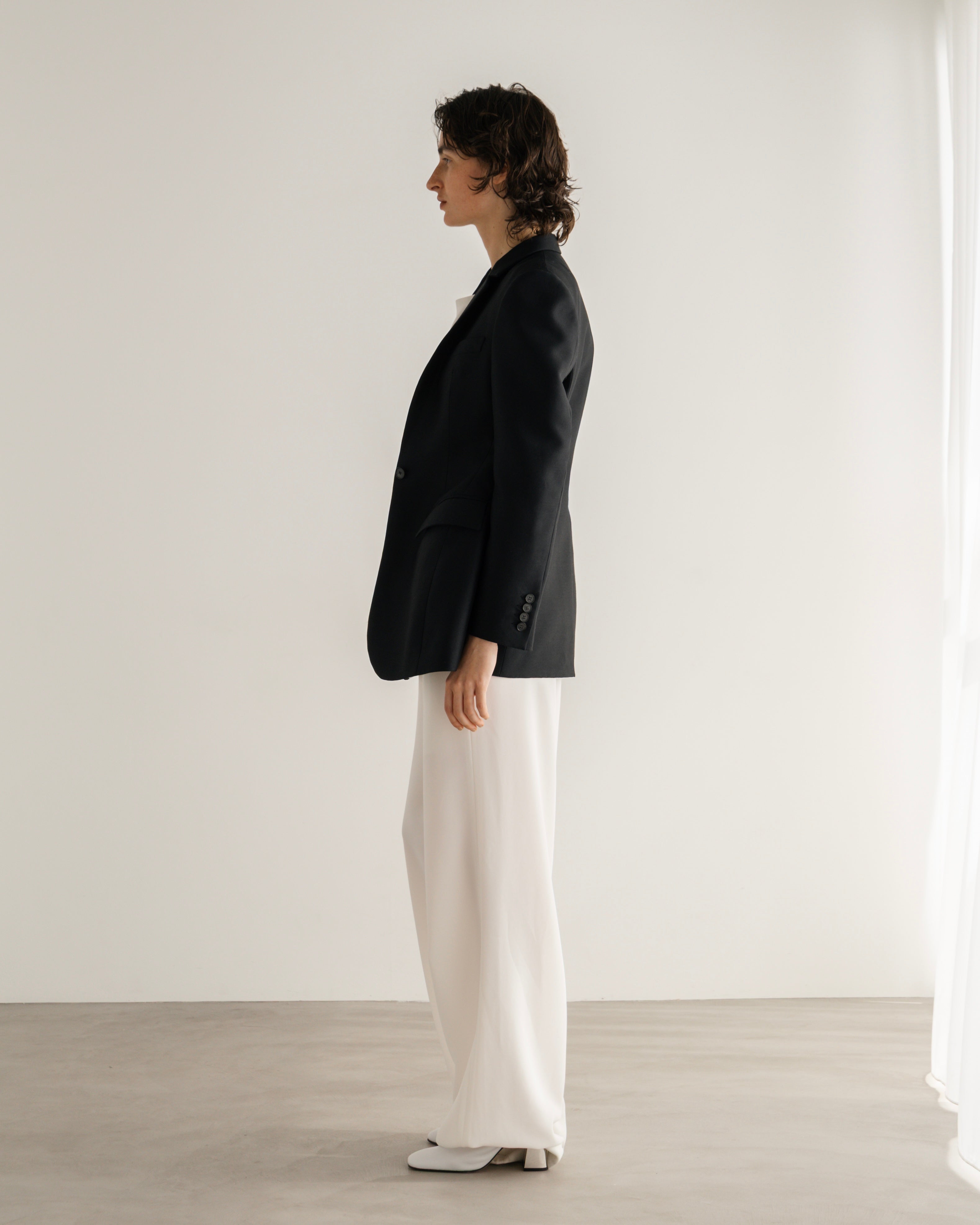 TRI-ACETATE POLYESTER WIDE PANTS(トリアセテートポリエステルワイドパンツ)|BIYOMA(ビヨーマ)OFFICIAL ONLINE STORE