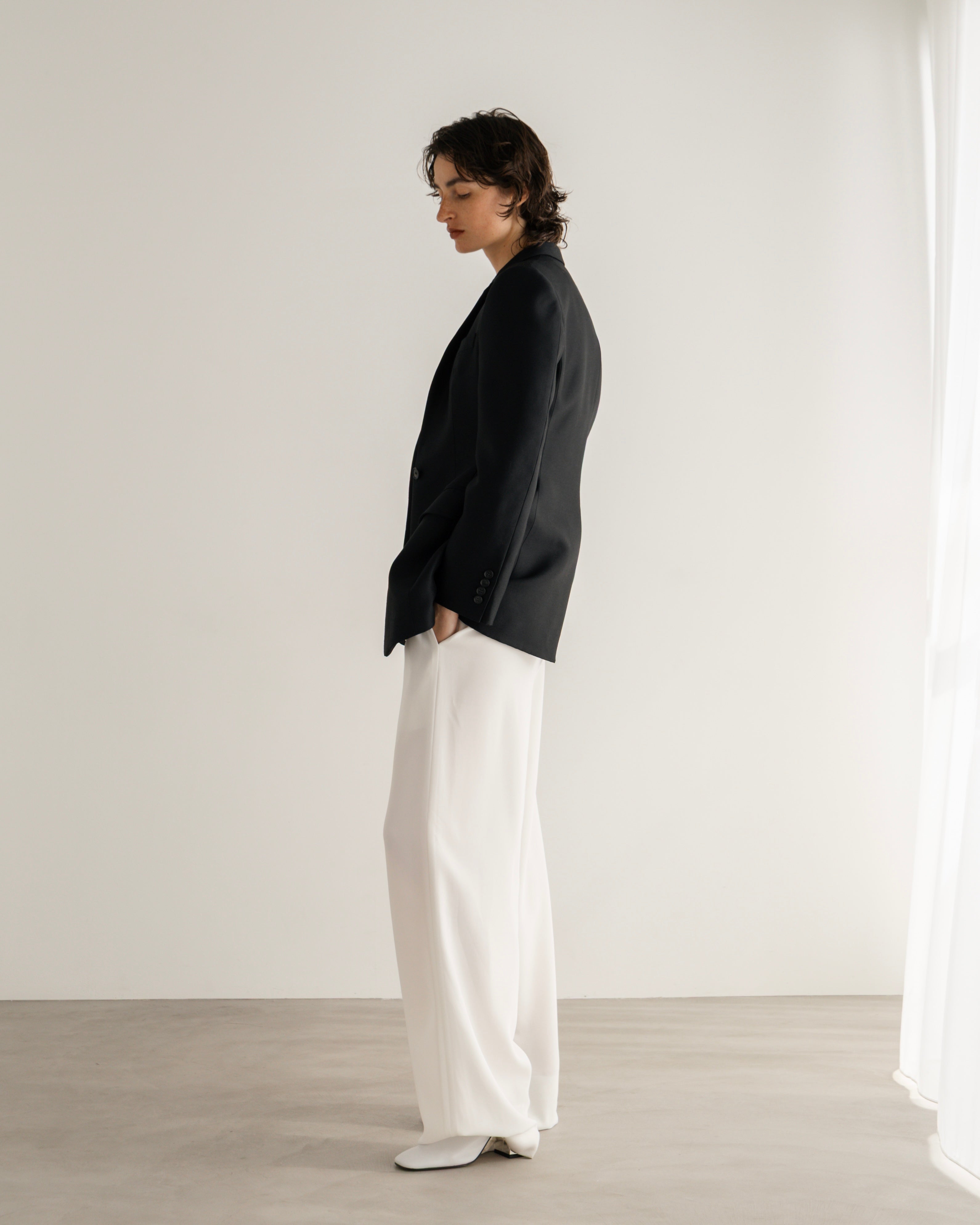 WOOL SILK TAILORED JACKET(ウールシルクテイラードジャケット)|BIYOMA(ビヨーマ)OFFICIAL ONLINE STORE