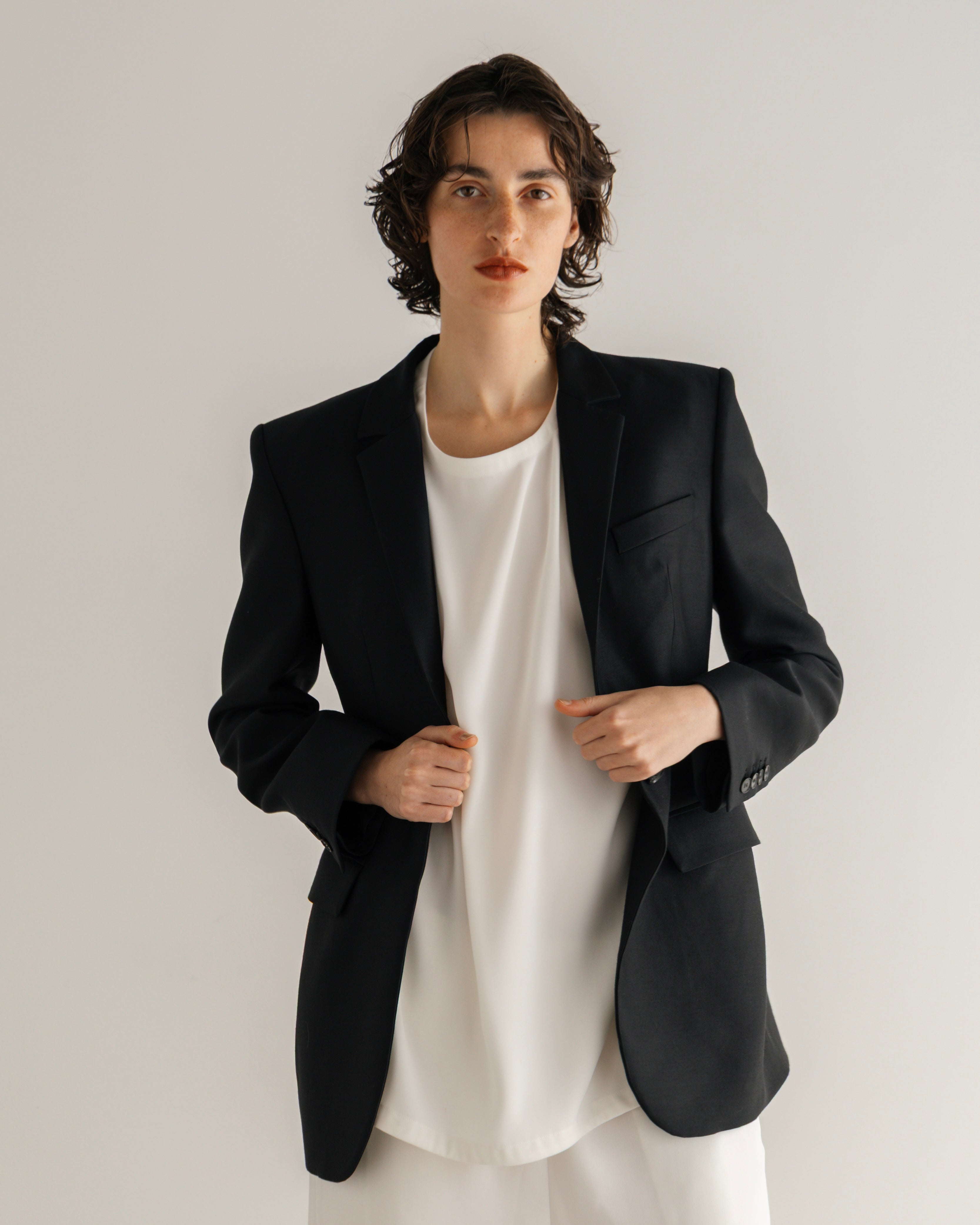 WOOL SILK TAILORED JACKET(ウールシルクテイラードジャケット)|BIYOMA(ビヨーマ)OFFICIAL ONLINE STORE