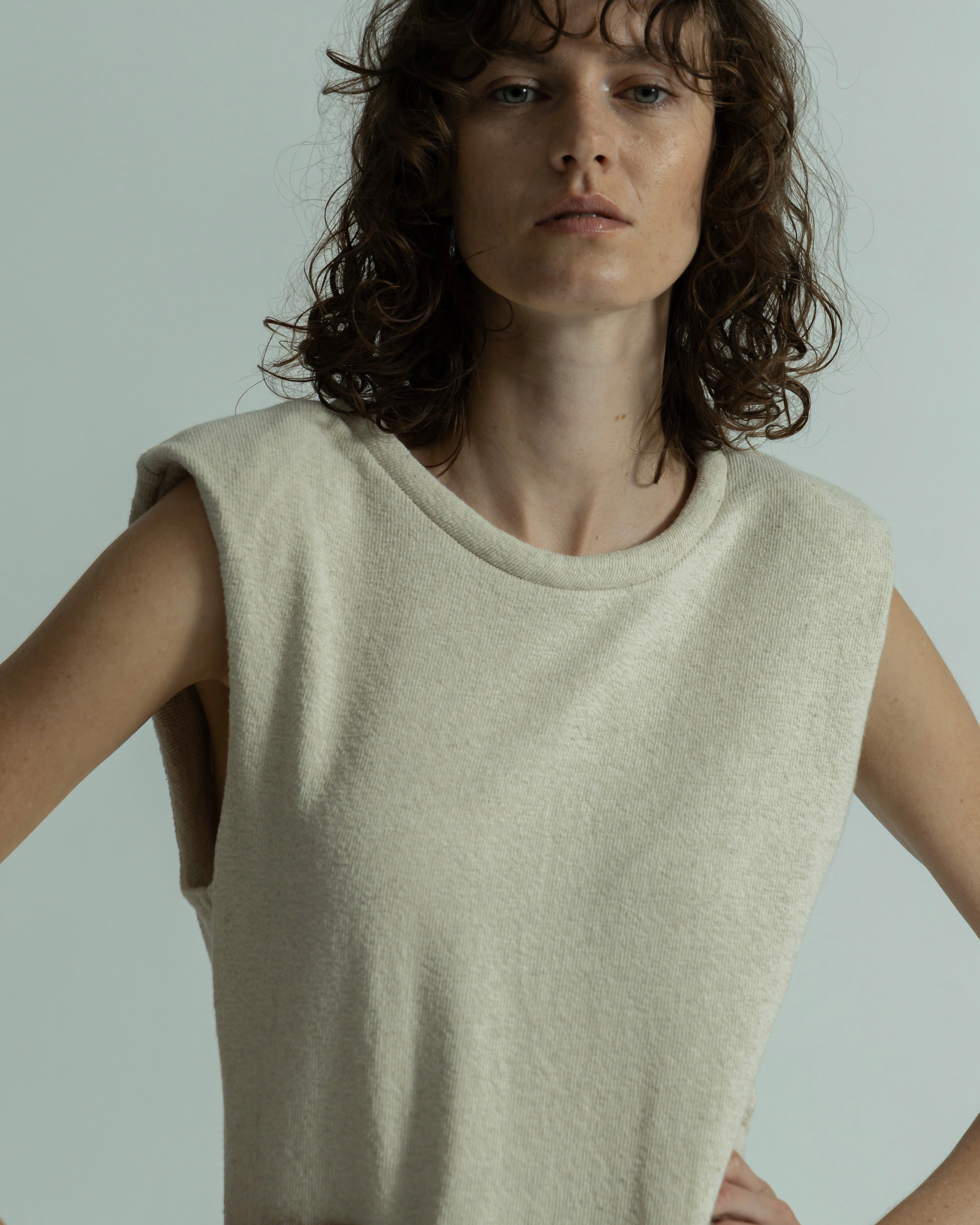 COTTON LINEN RIB NO SLEEVE DRESS(コットンリネンリブノースリーブドレス)|BIYOMA(ビヨーマ)OFFICIAL ONLINE STORE