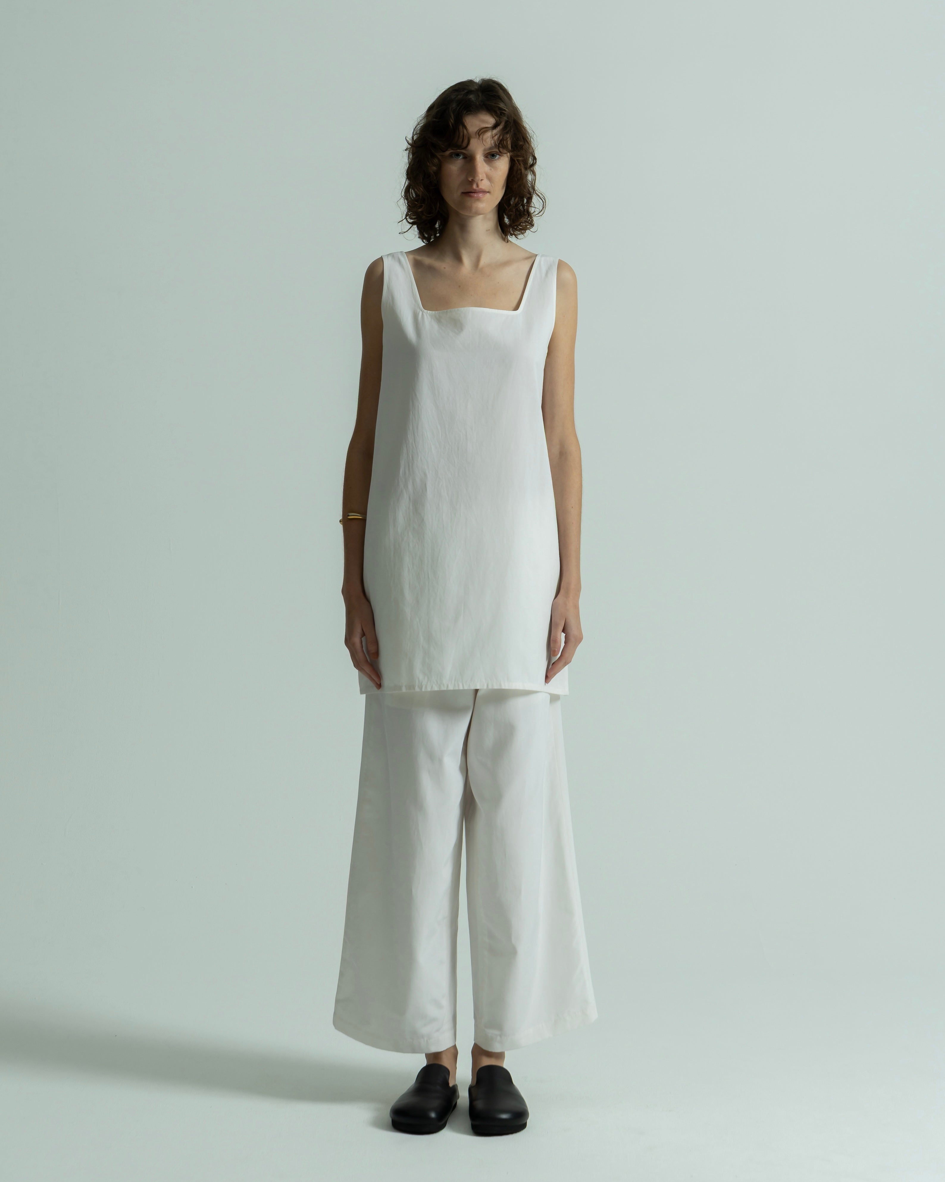 CUPRO COTTON NO SLEEVE TOPS(キュプラノースリーブトップス)|BIYOMA(ビヨーマ)OFFICIAL ONLINE STORE