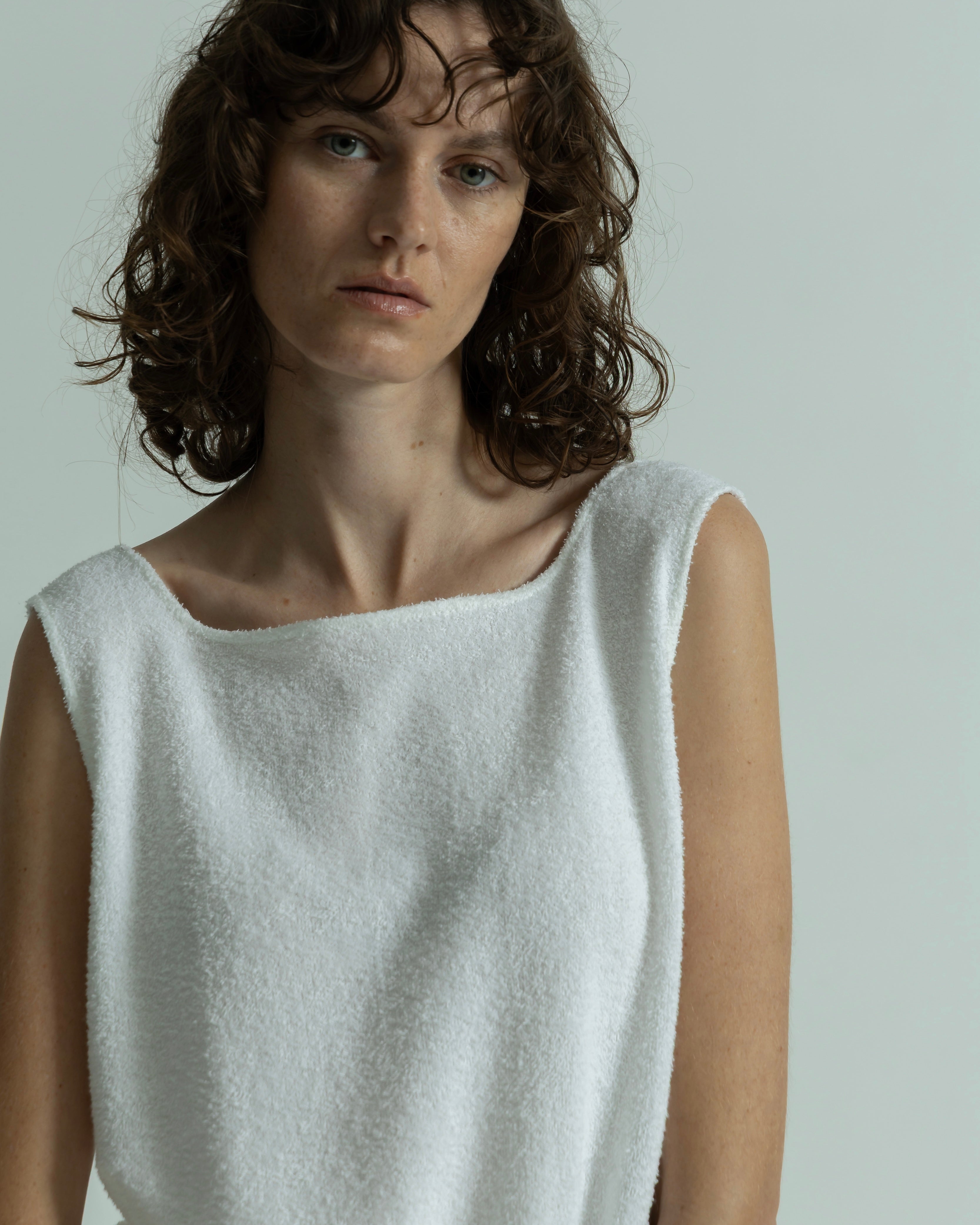 LOOP JERSEY NO SLEEVE TOPS(ループジャージーノースリーブドレス)|BIYOMA(ビヨーマ)OFFICIAL ONLINE STORE