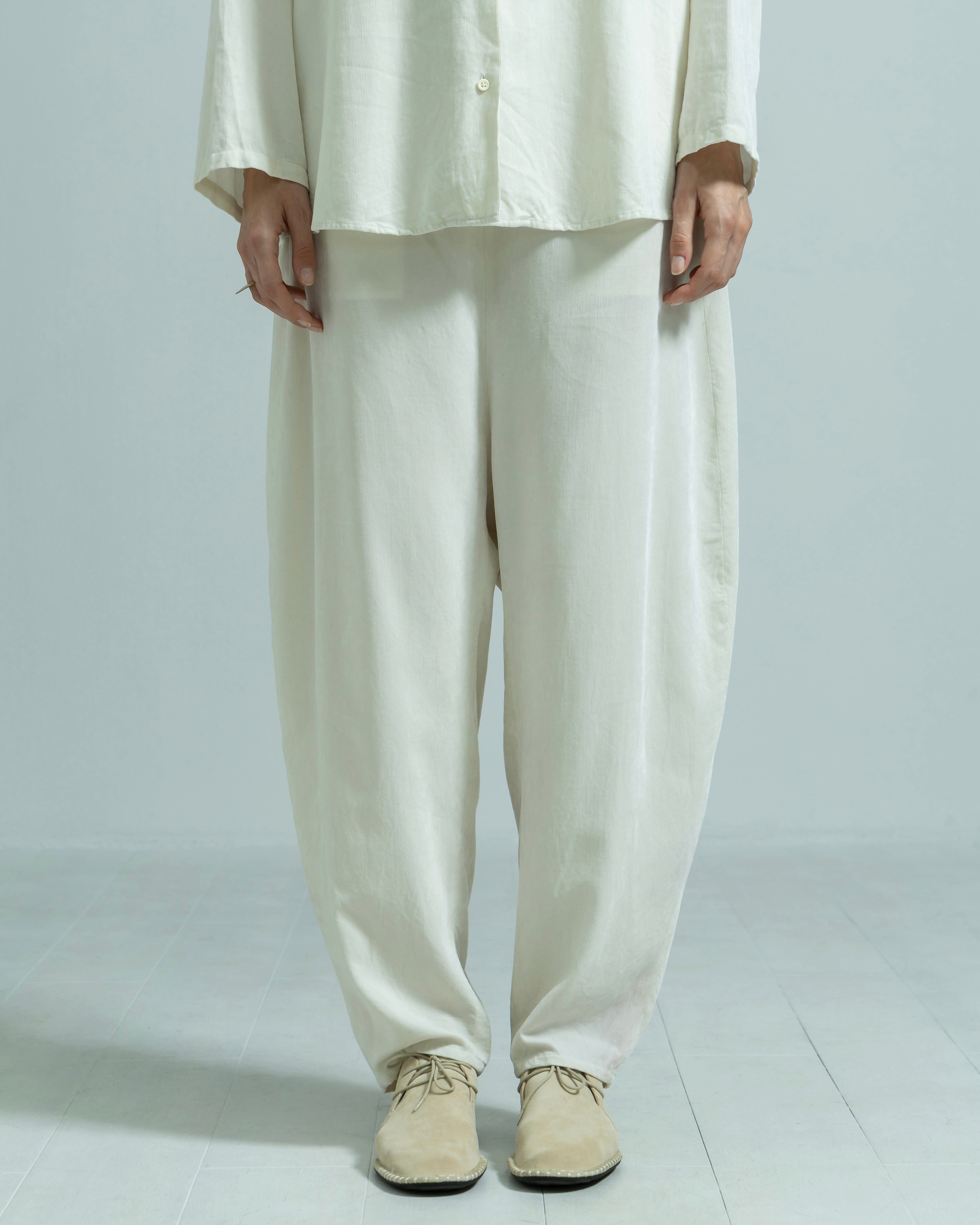 COTTON RAYON CORDUROY RELAX PANTS(コットンレーヨンコーデュロイパンツ)|BIYOMA(ビヨーマ)OFFICIAL ONLINE STORE