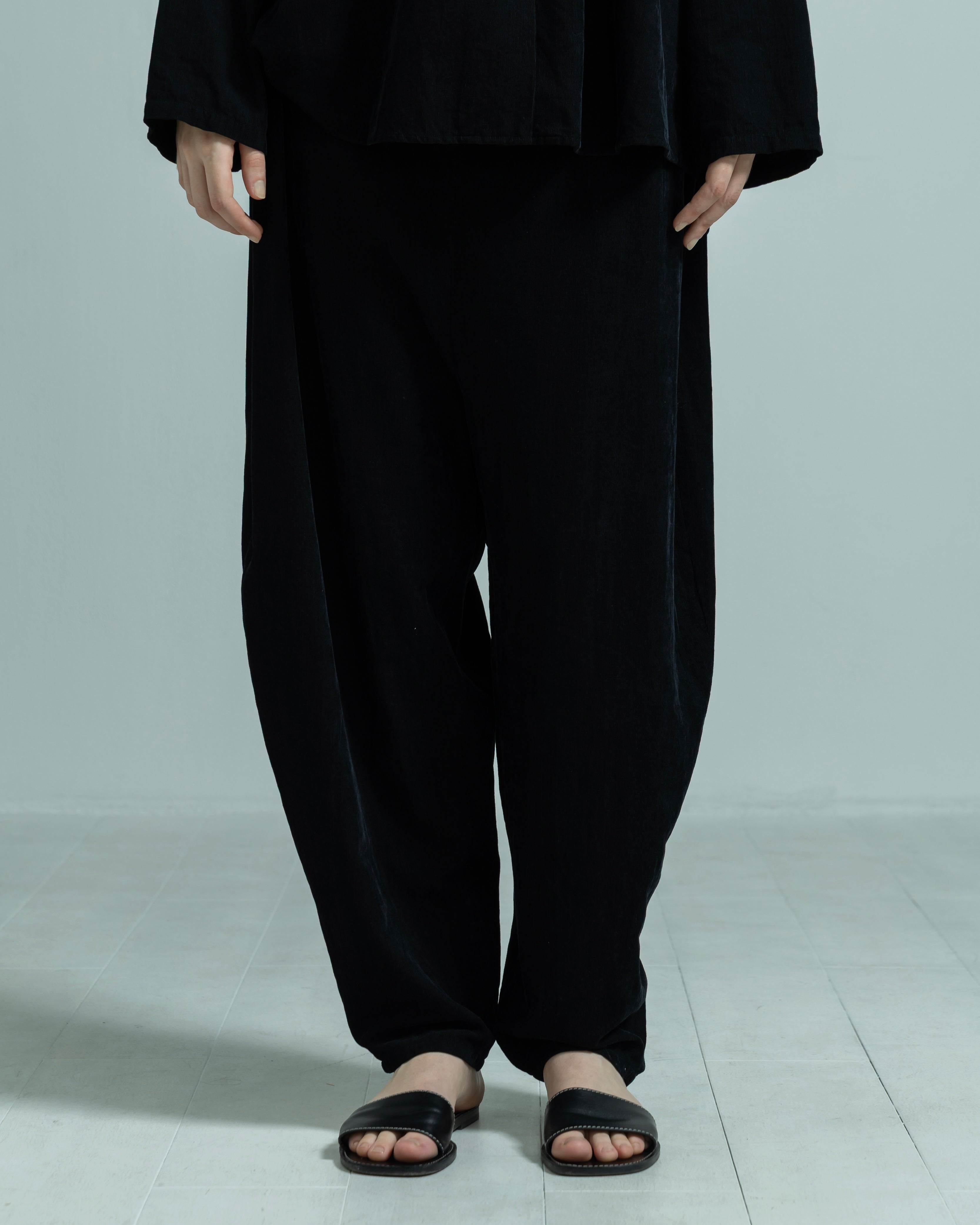 COTTON RAYON CORDUROY RELAX PANTS(コットンレーヨンコーデュロイパンツ)|BIYOMA(ビヨーマ)OFFICIAL ONLINE STORE