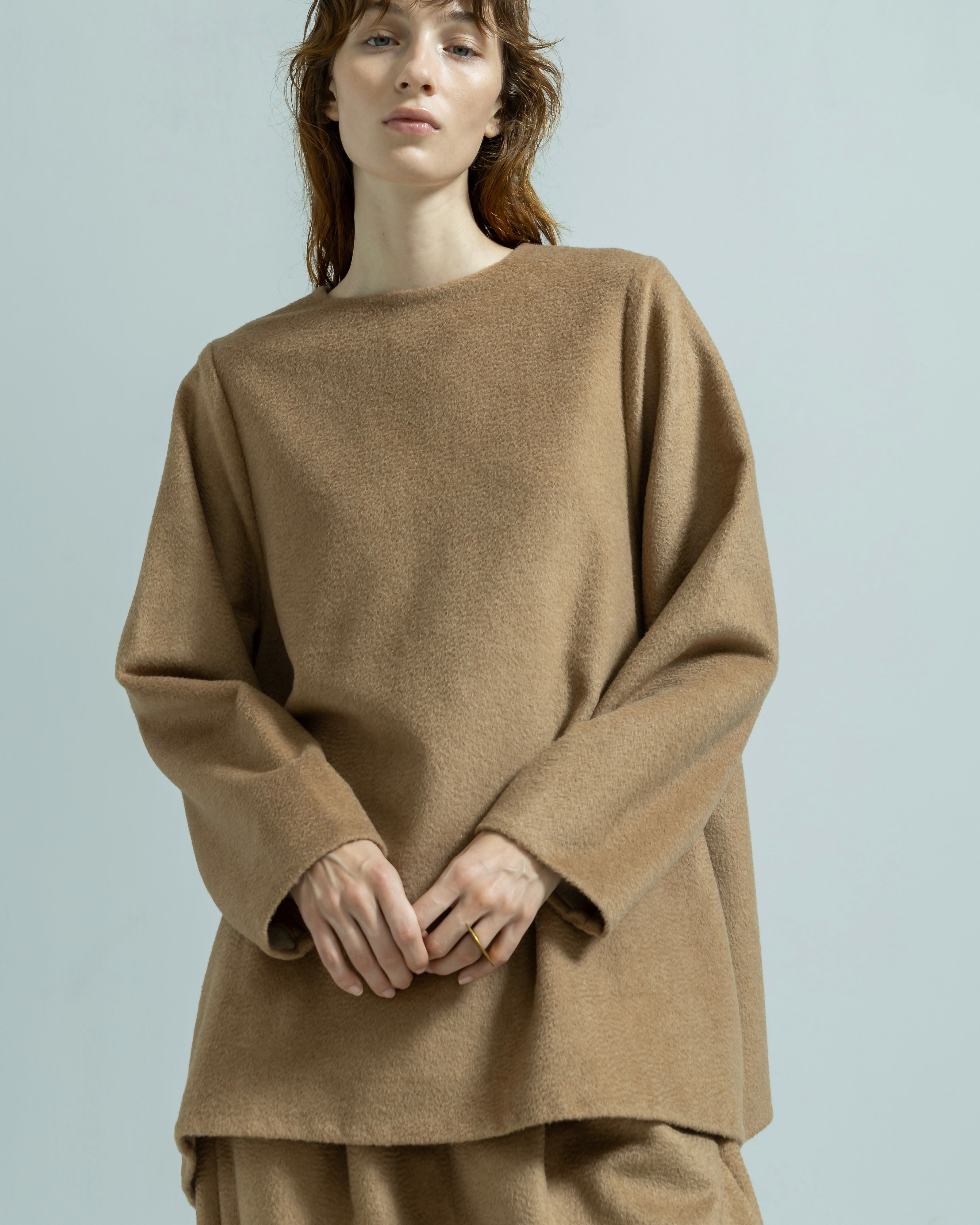 CAMEL WOOL RELAX PULLOVER(キャメルウールリラックスプルオーバー)|BIYOMA(ビヨーマ)OFFICIAL ONLINE STORE