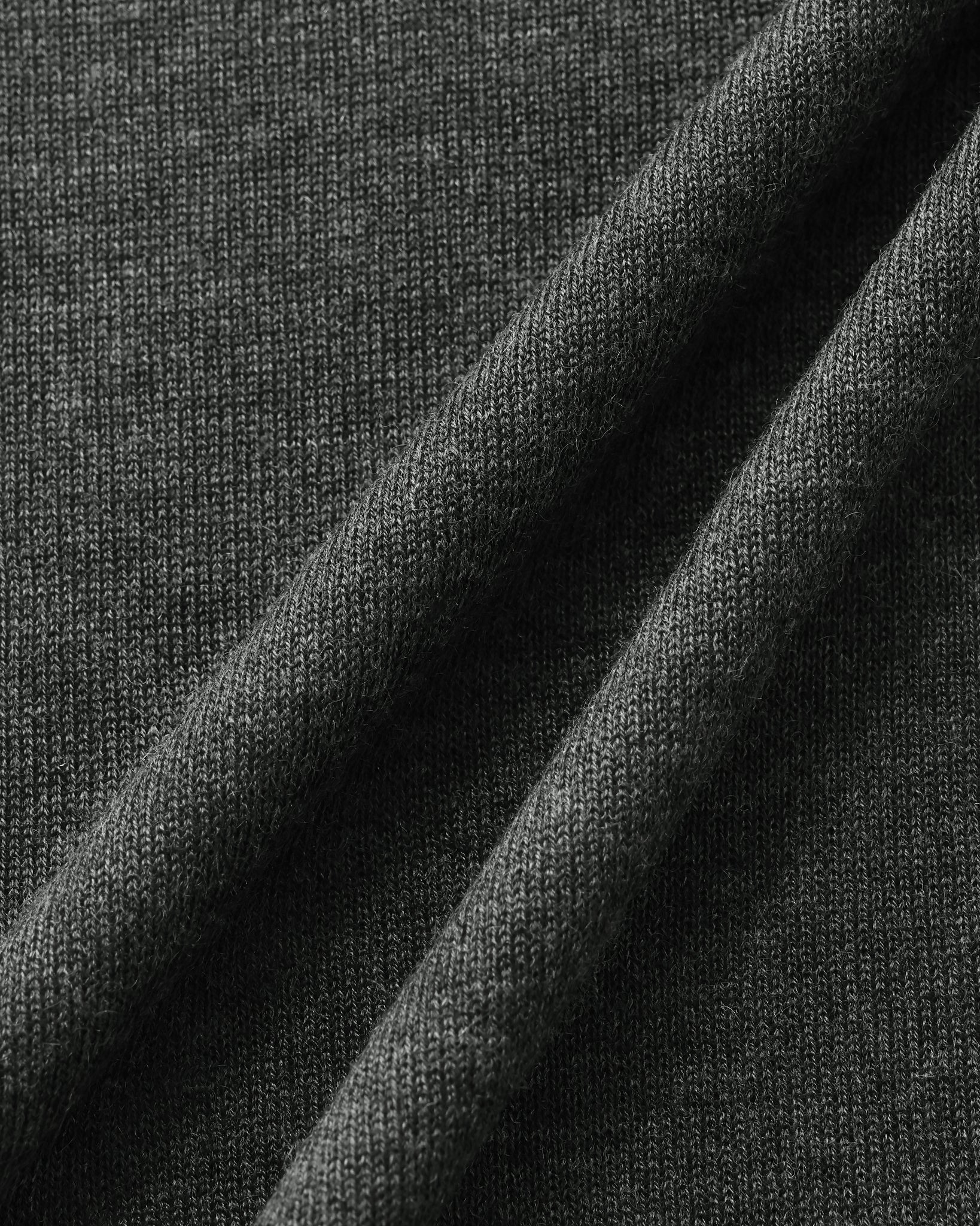LYOCELL CASHMERE TURTLENECK KNIT PULLOVER（リヨセルカシミヤタートルネックプルオーバー）｜BIYOMA（ビヨーマ）OFFICIAL ONLINE STORE