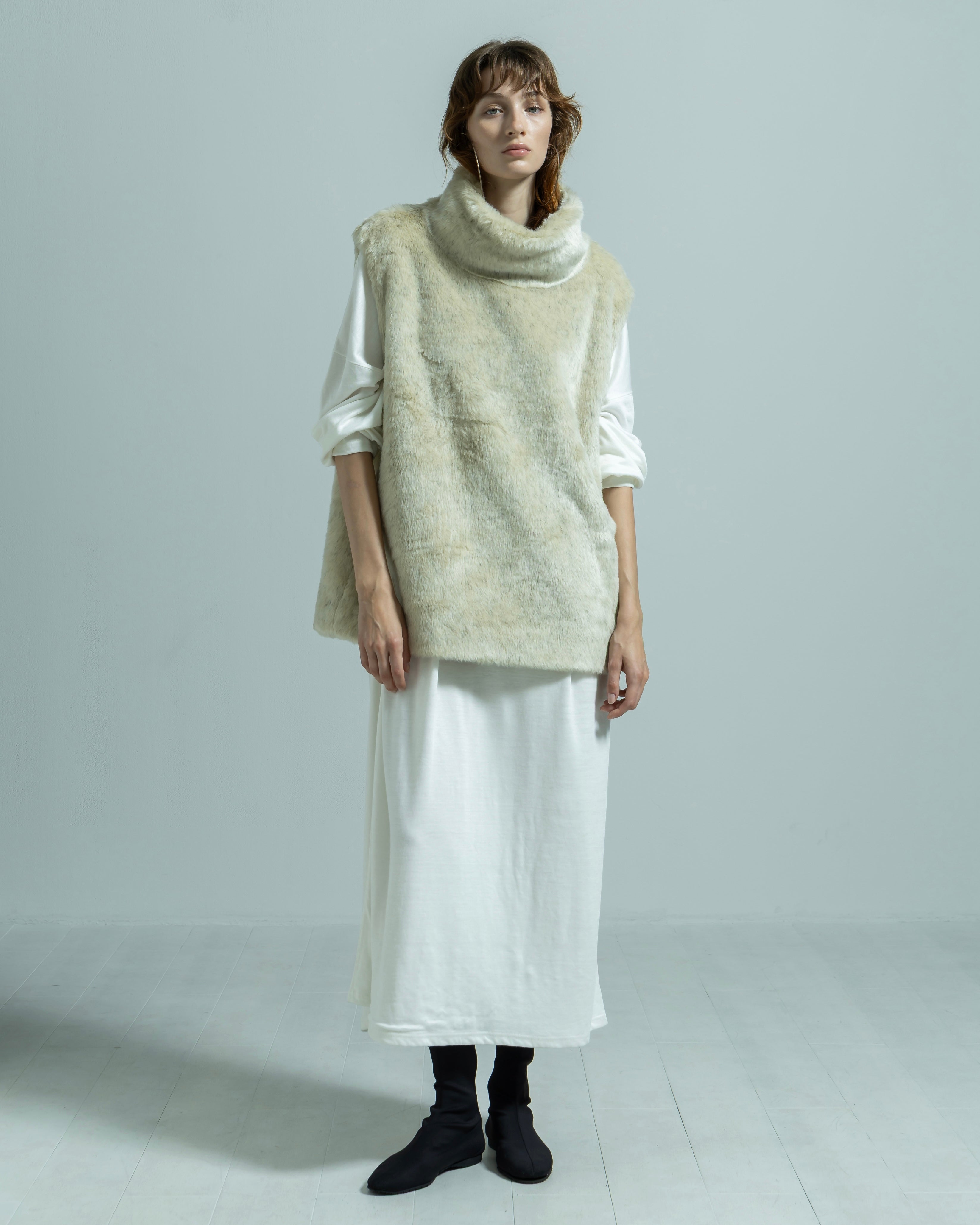 y's stella エコファーベスト　eco fur vest ECO FUR NO SLEEVE VEST（エコファーノースリーブベスト）｜BIYOMA
