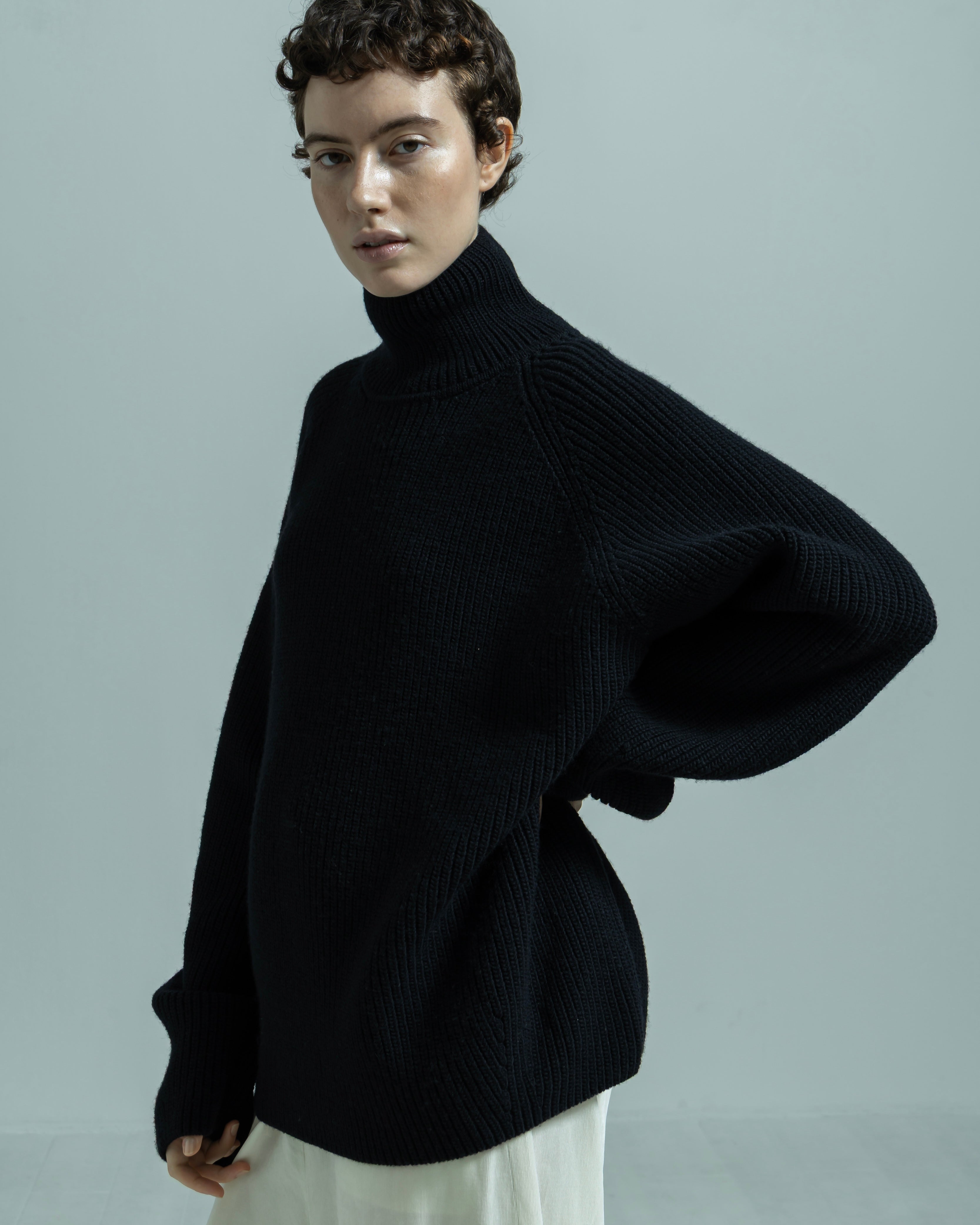 WOOL RIB KNIT TURTLENECK PULLOVER（ウールリブニットタートルネックプルオーバー）｜BIYOMA（ビヨーマ）OFFICIAL ONLINE STORE