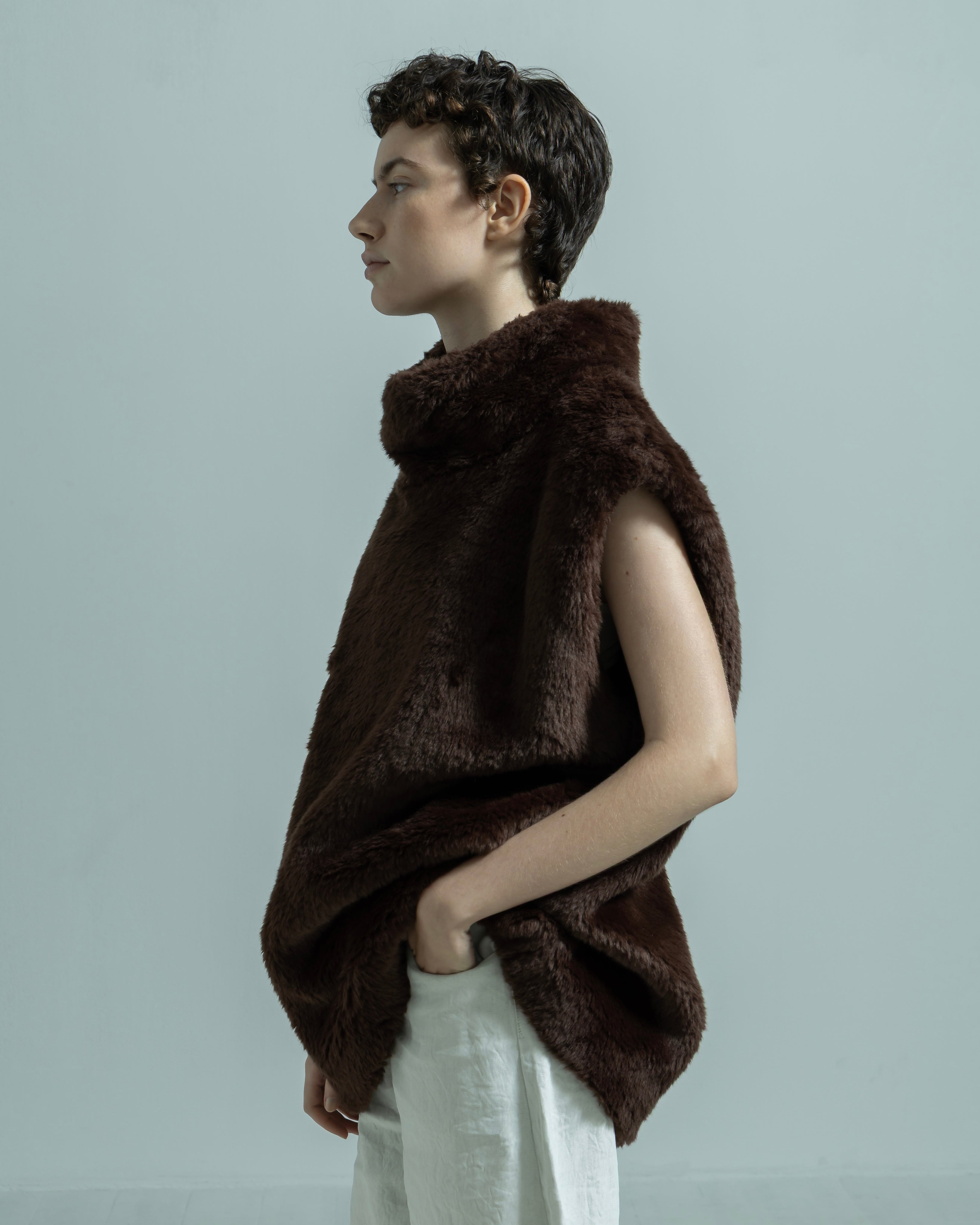 なたは様 新品未使用 スコットクラブ購入ファースエード風 ノースリーブベスト ECO FUR NO SLEEVE VEST（エコファーノースリーブベスト）｜BIYOMA