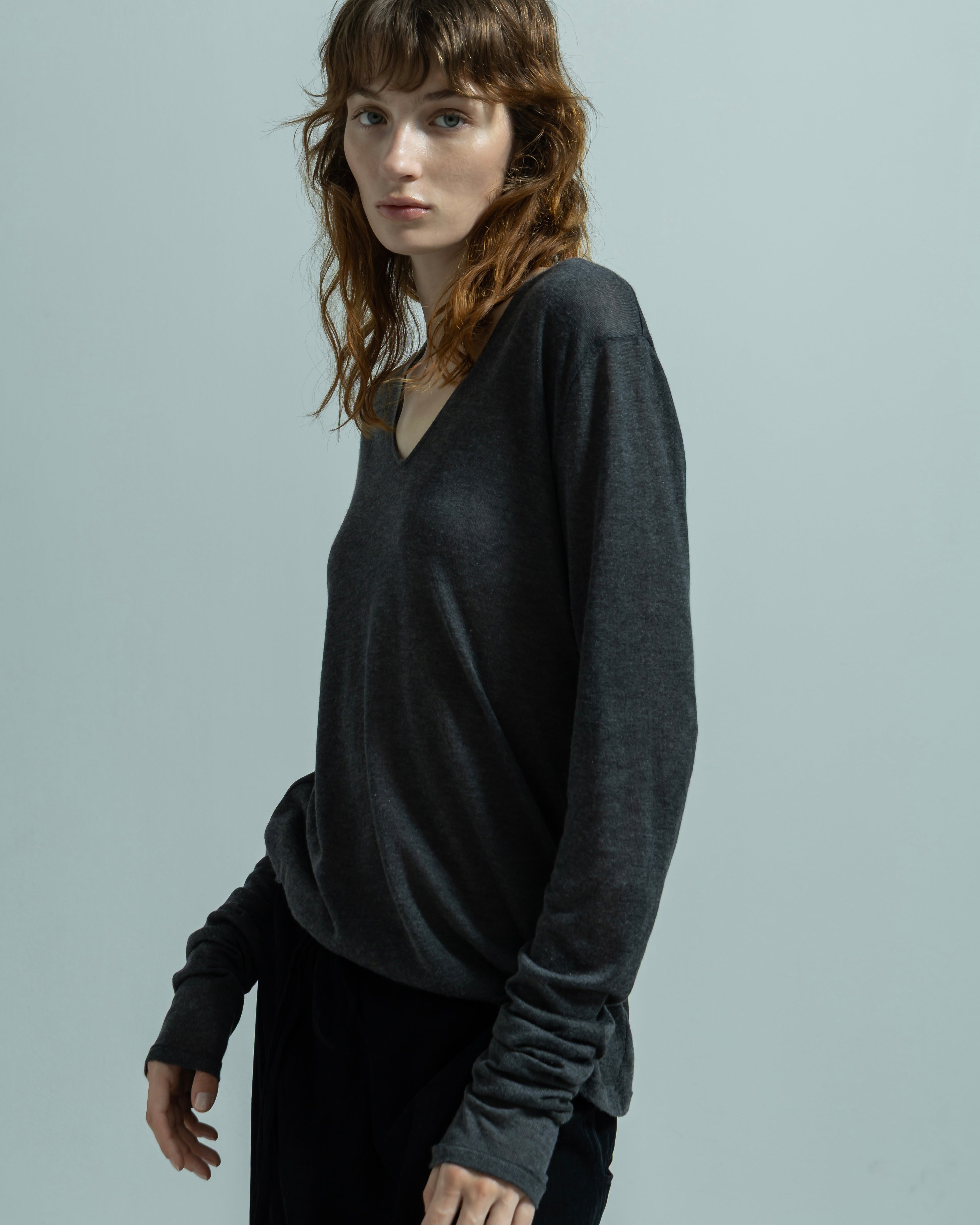 LYOCELL CASHMERE V NECK KNIT PULLOVER（リヨセルカシミヤブイネックプルオーバー）｜BIYOMA（ビヨーマ）OFFICIAL ONLINE STORE