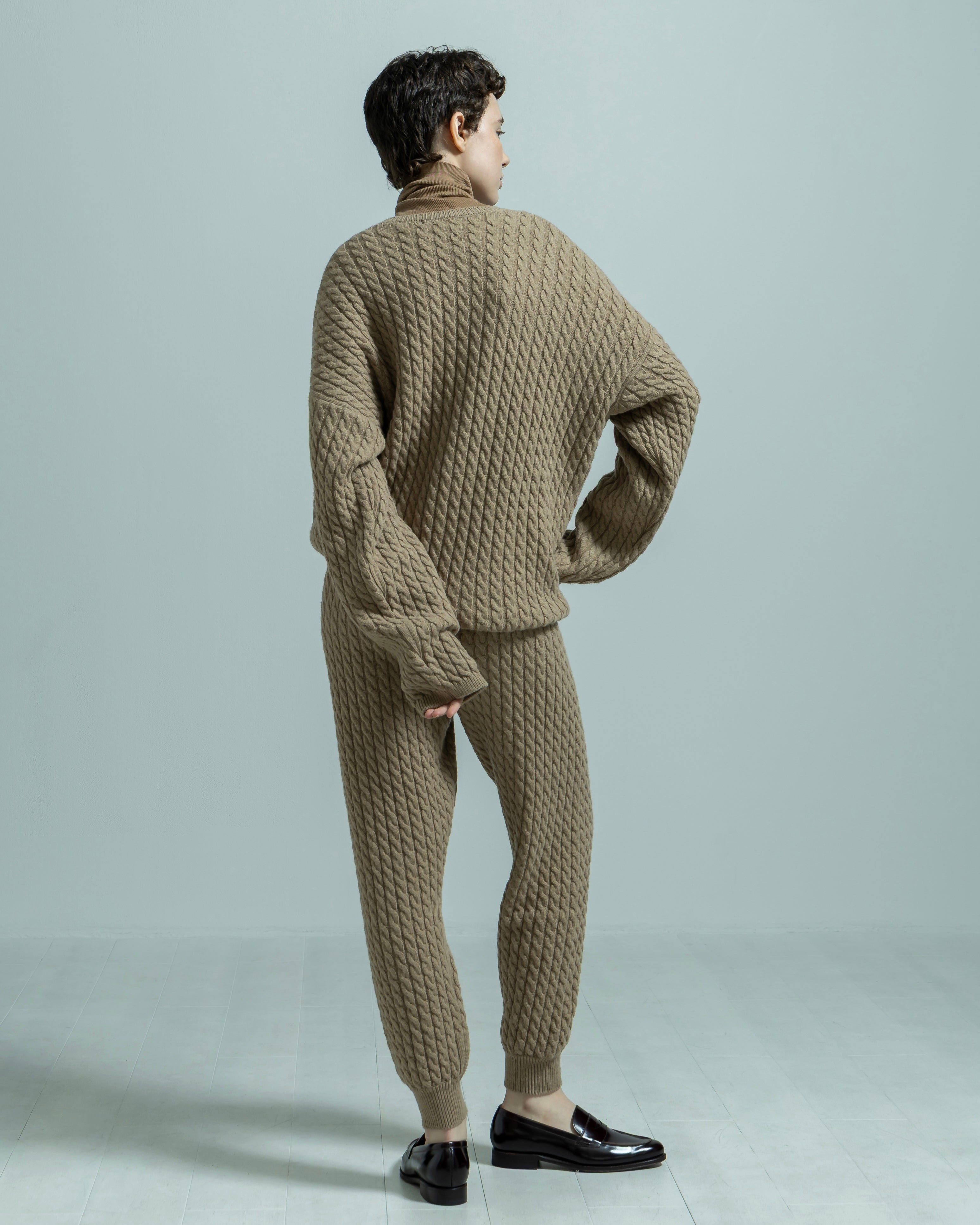 WOOL NYLON CABLE KNIT PANTS（ウールナイロンケーブルニットパンツ）｜BIYOMA（ビヨーマ）OFFICIAL ONLINE STORE