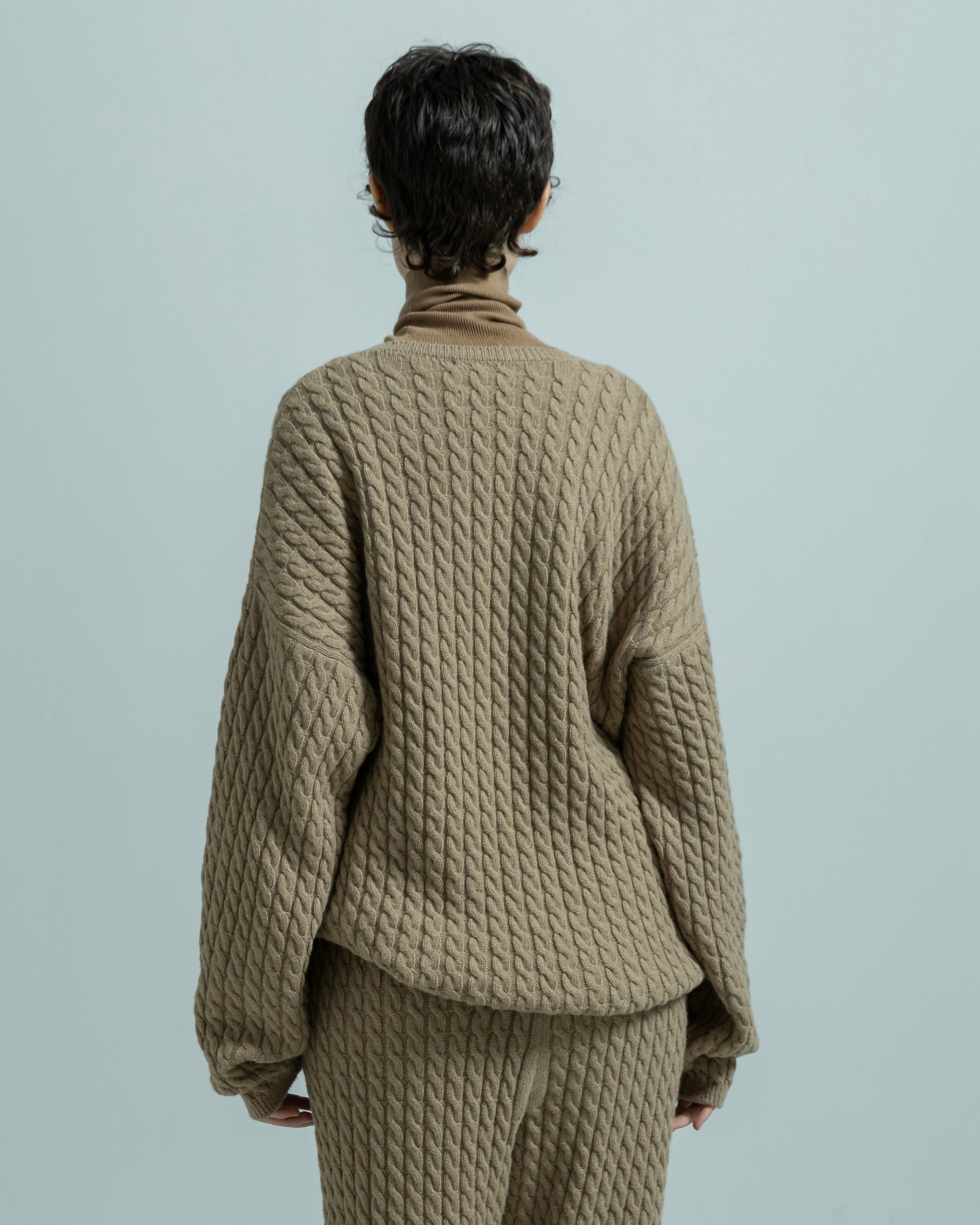 WOOL NYLON CABLE KNIT PULLOVER（ウールナイロンケーブルニットプルオーバー）｜BIYOMA（ビヨーマ）OFFICIAL ONLINE STORE