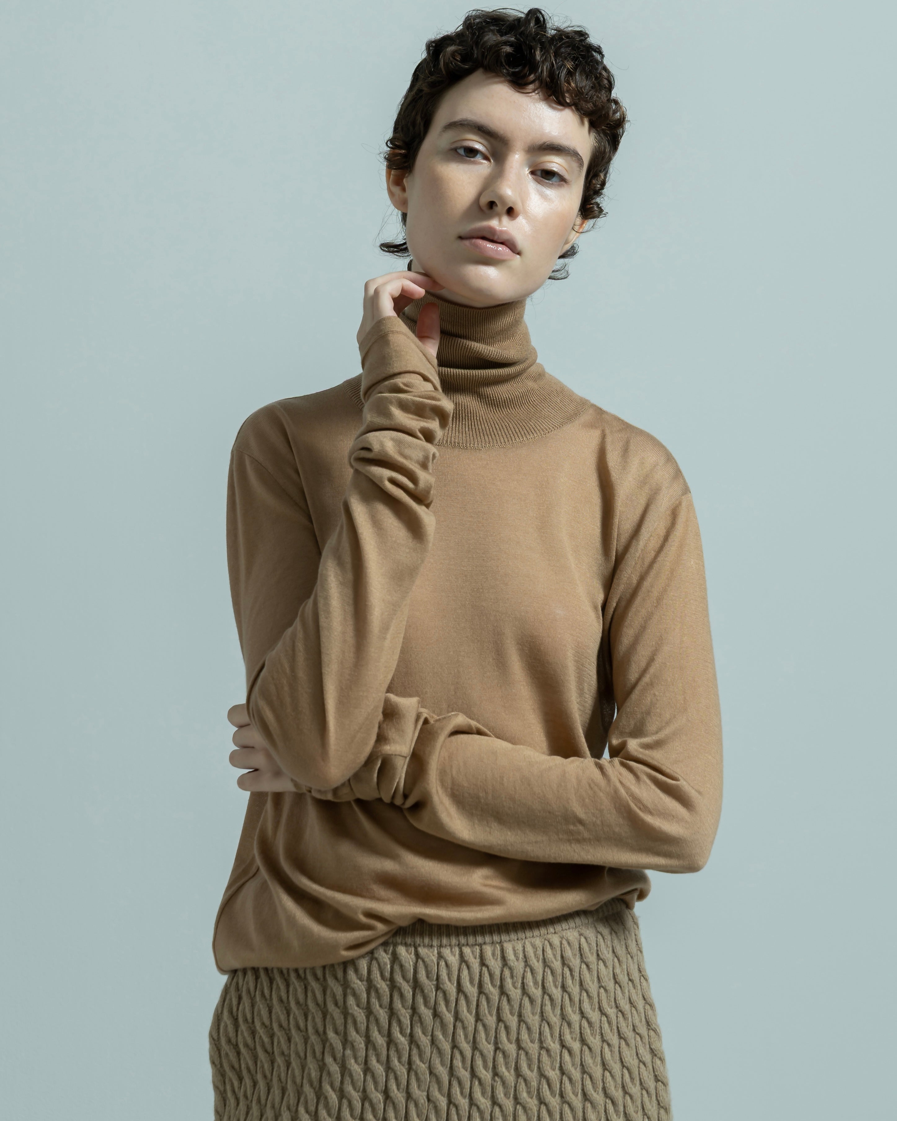 LYOCELL CASHMERE TURTLENECK KNIT PULLOVER（リヨセルカシミヤタートルネックプルオーバー）｜BIYOMA（ビヨーマ）OFFICIAL ONLINE STORE