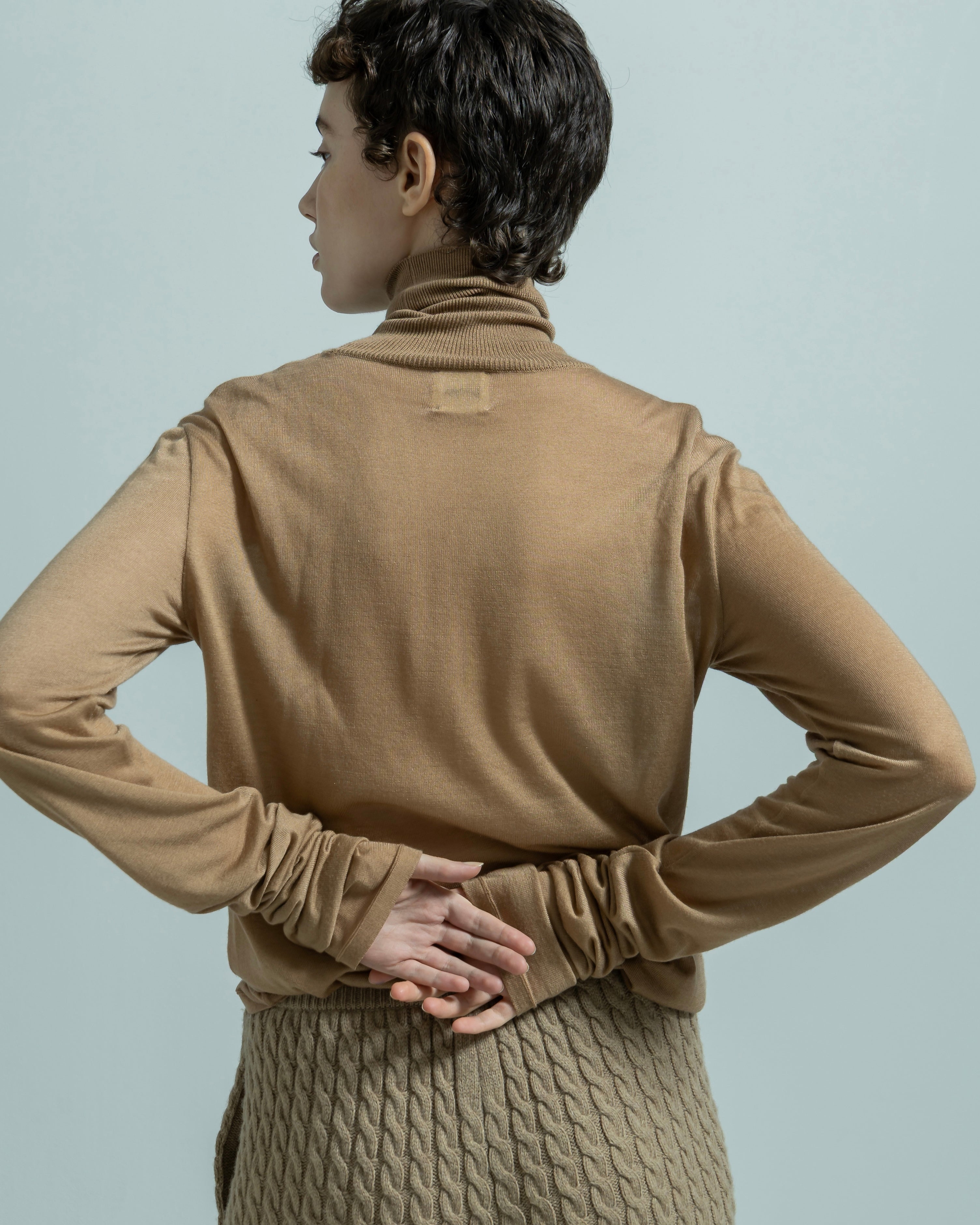 LYOCELL CASHMERE TURTLENECK KNIT PULLOVER（リヨセルカシミヤ