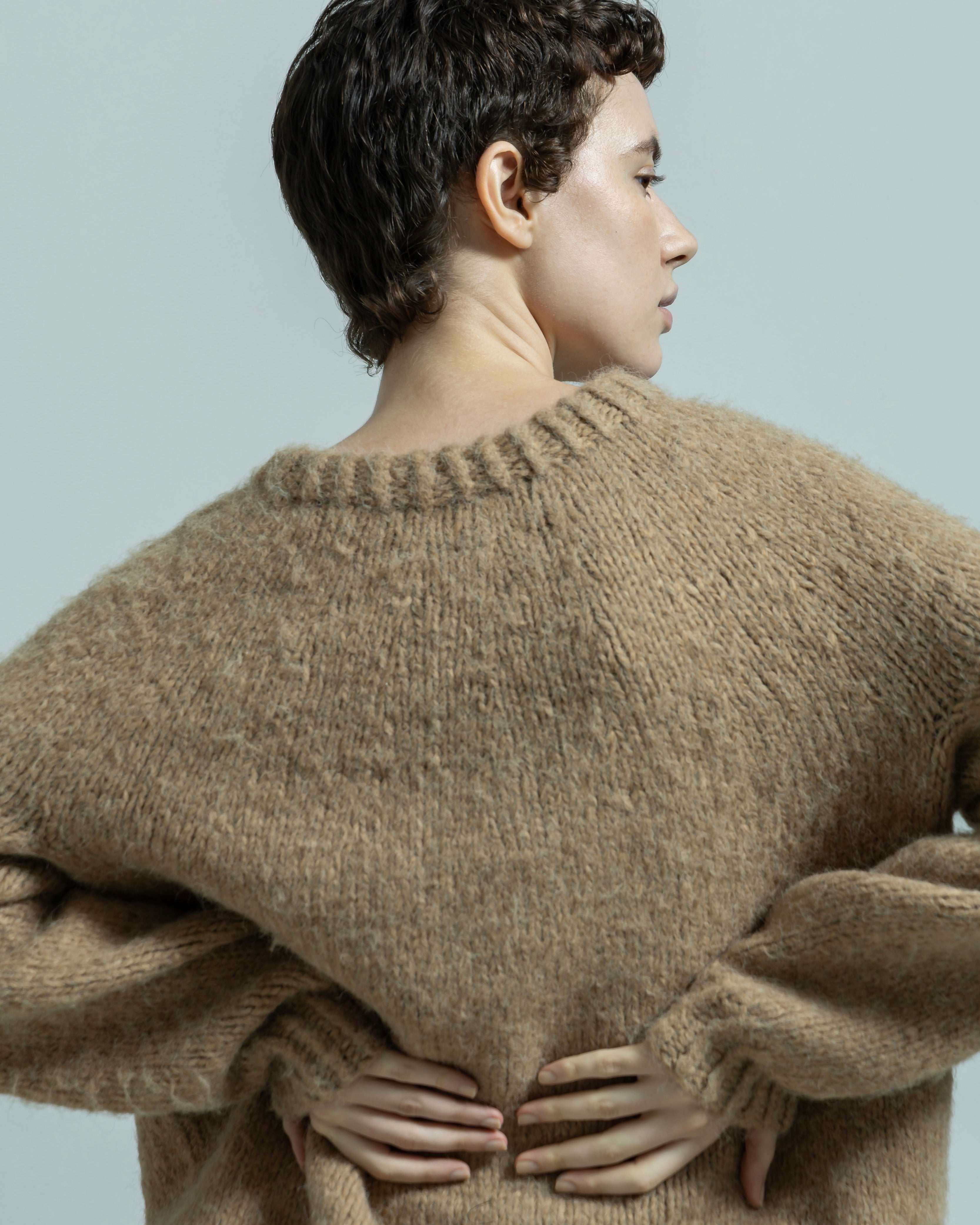 NYLON ACRYLIC HAND KNIT PULLOVER（ナイロンアクリルニットハンドニットプルオーバー）｜BIYOMA（ビヨーマ）OFFICIAL ONLINE STORE