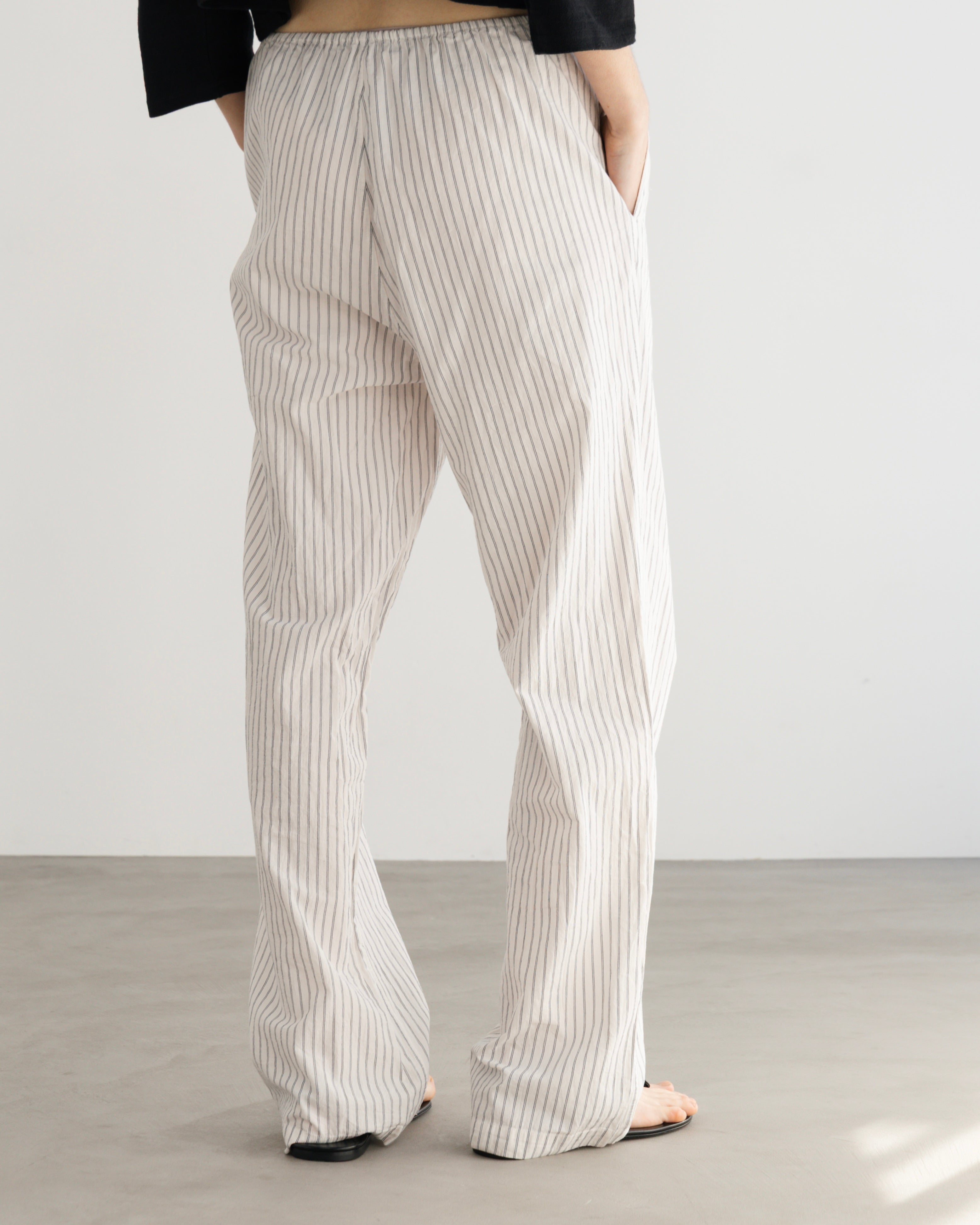 COTTON STRIPE RELAX PANTS（コットンストライプリラックスパンツ）｜BIYOMA（ビヨーマ）OFFICIAL ONLINE STORE