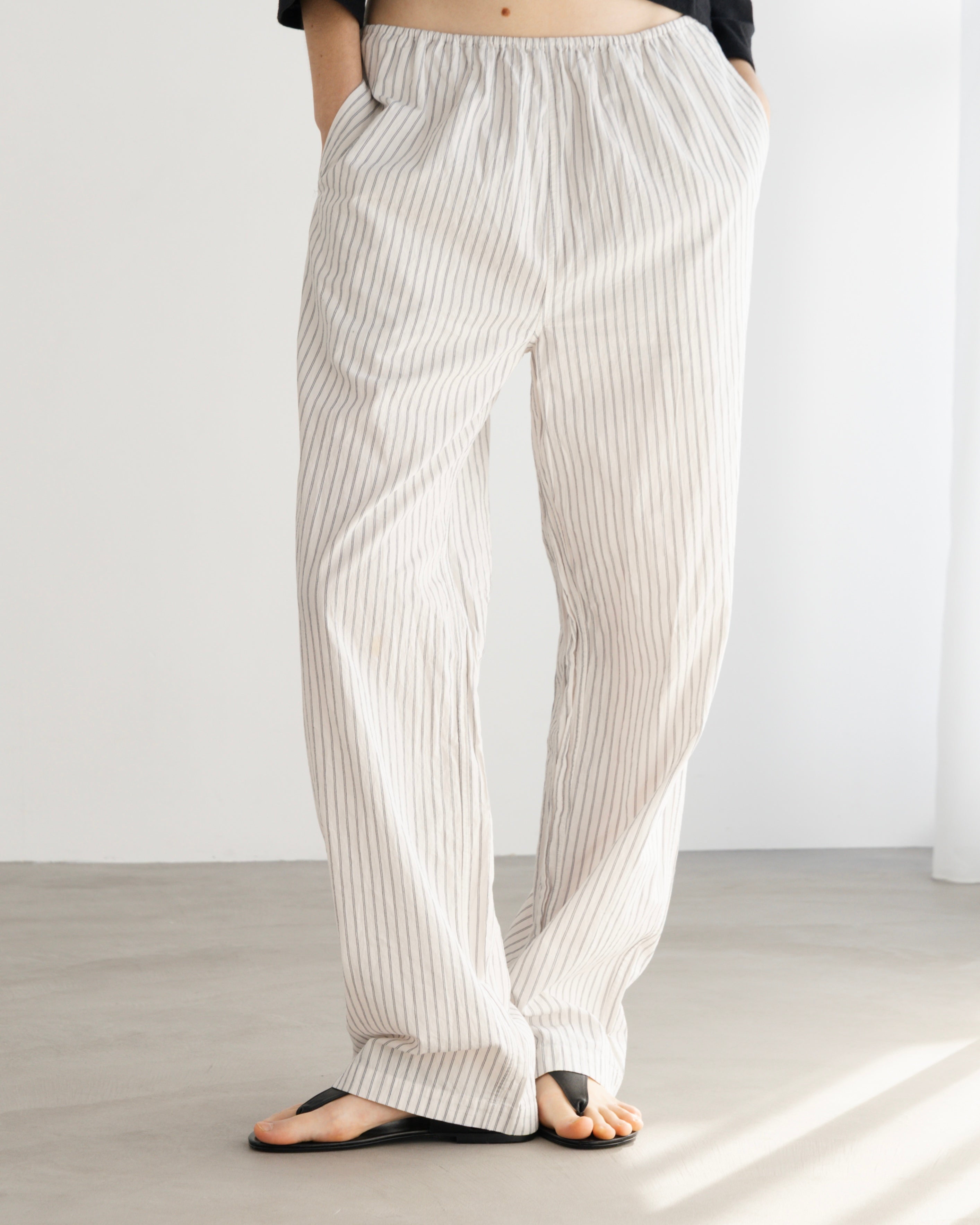 COTTON STRIPE RELAX PANTS（コットンストライプリラックスパンツ）｜BIYOMA（ビヨーマ）OFFICIAL ONLINE STORE