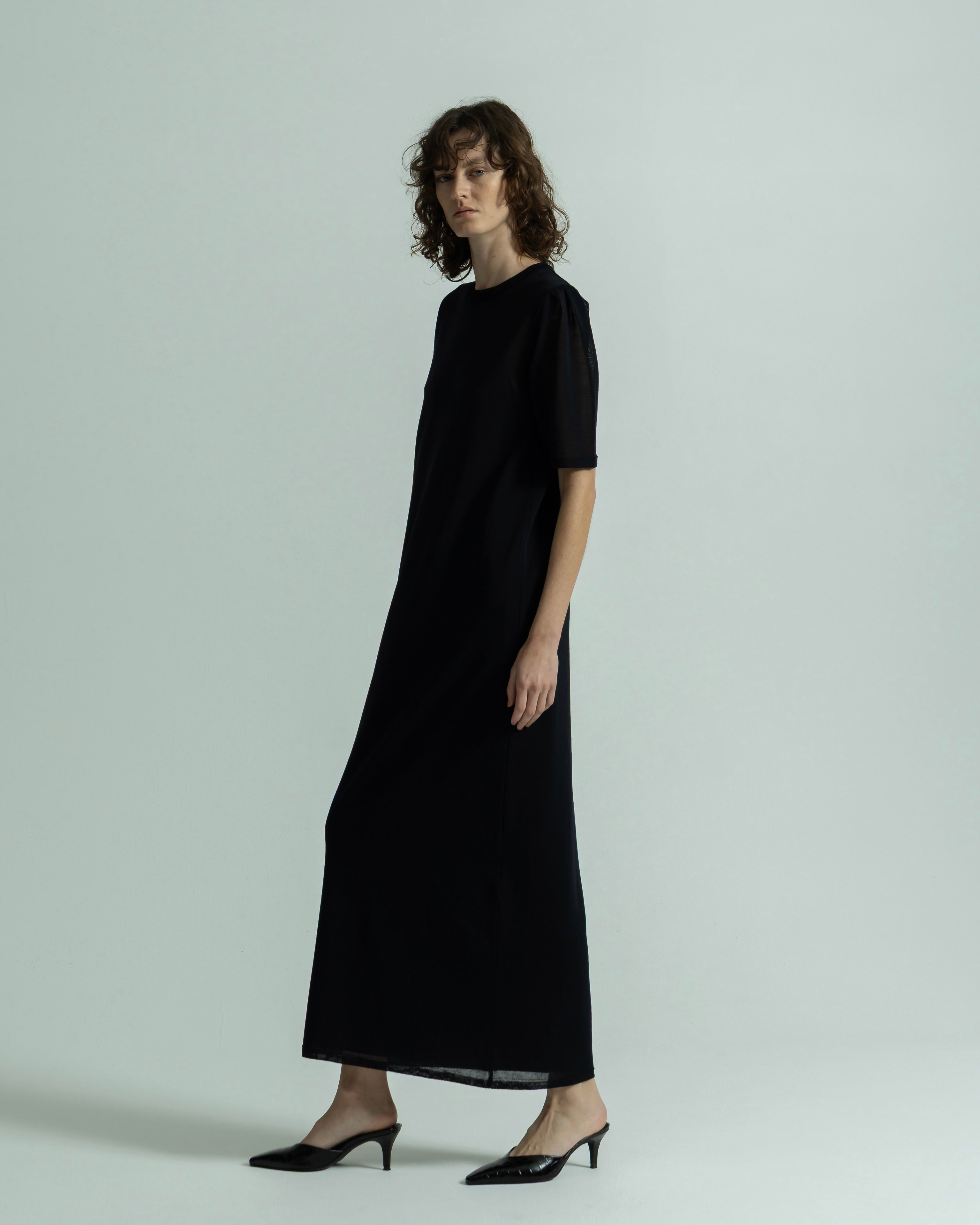 WOOL NYLON SHORT SLEEVE KNIT DRESS