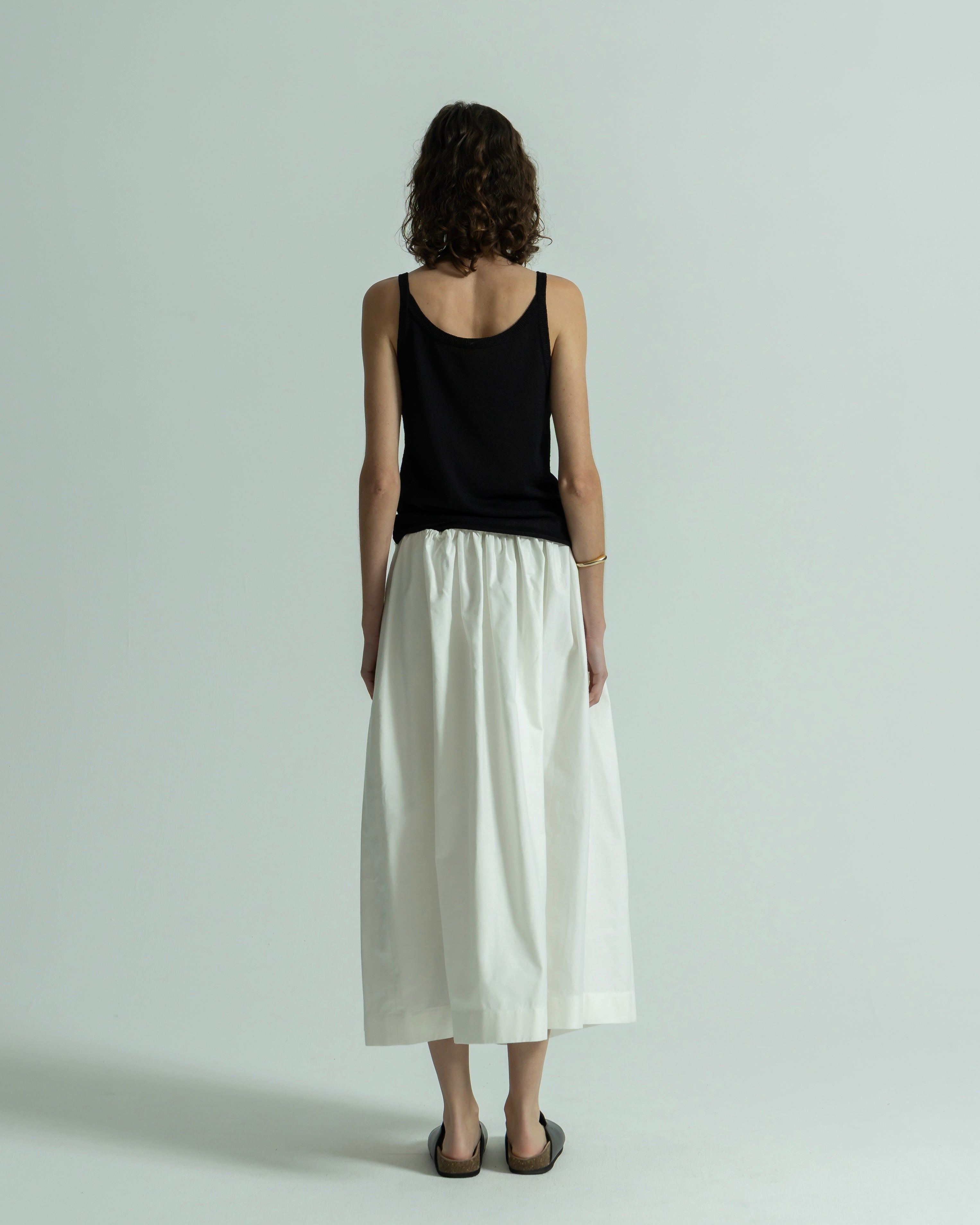 COTTON GATHER TUCK SKIRT（コットンギャザータックスカート）｜BIYOMA（ビヨーマ）OFFICIAL ONLINE STORE