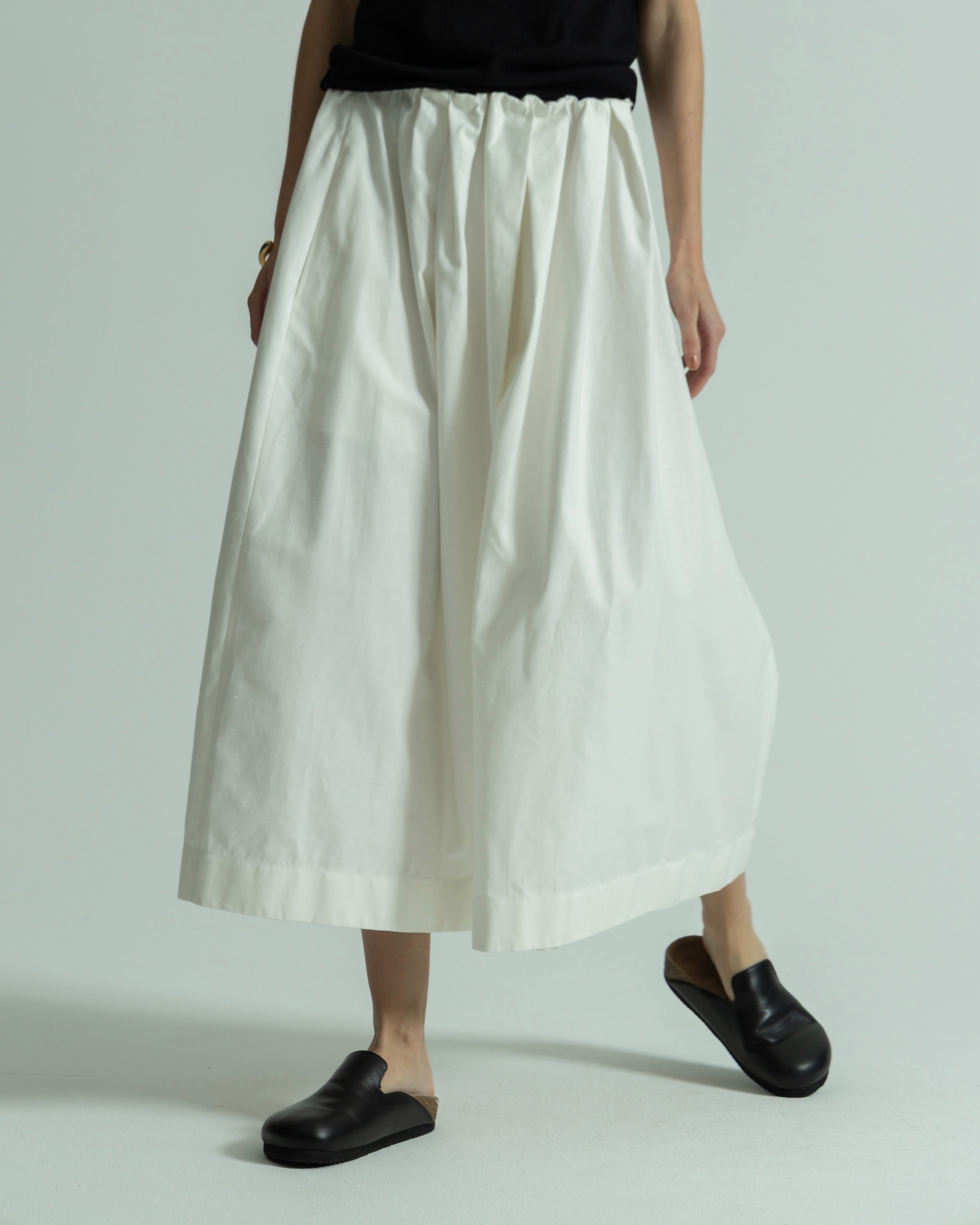 COTTON GATHER TUCK SKIRT（コットンギャザータックスカート）｜BIYOMA（ビヨーマ）OFFICIAL ONLINE STORE