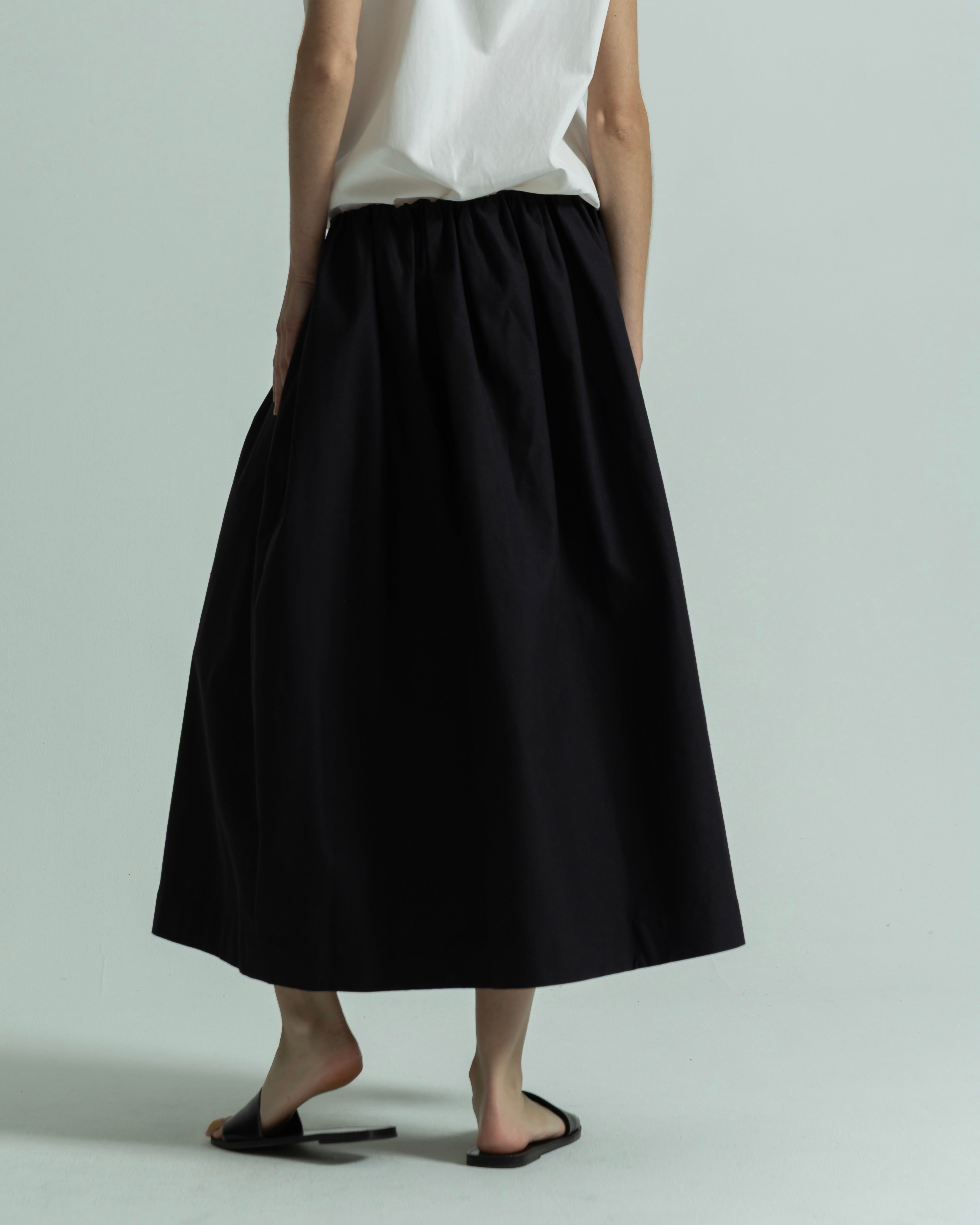 COTTON GATHER TUCK SKIRT（コットンギャザータックスカート）｜BIYOMA（ビヨーマ）OFFICIAL ONLINE STORE