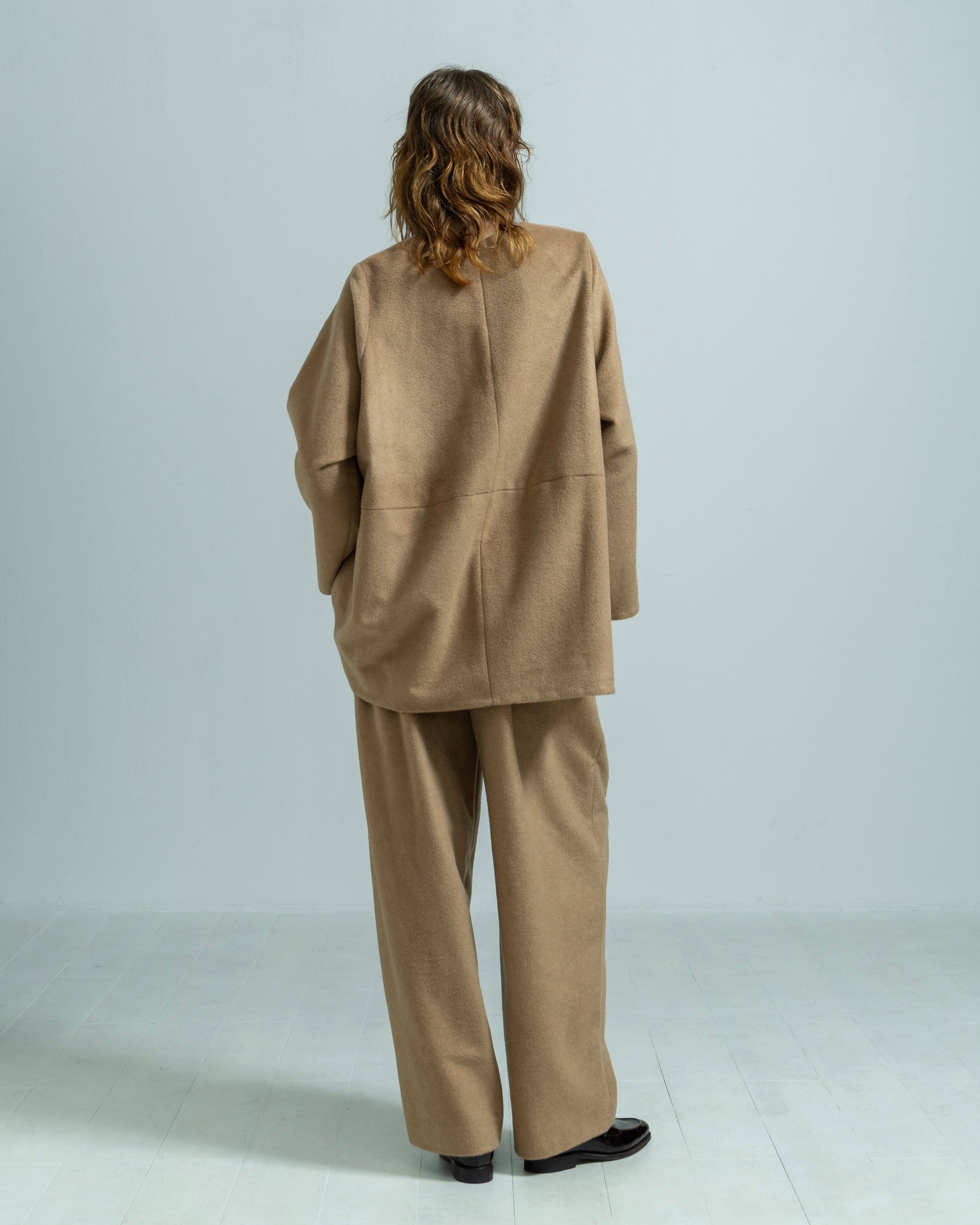 CAMEL WOOL RELAX PANTS（キャメルウールリラックスパンツ）｜BIYOMA（ビヨーマ）OFFICIAL ONLINE STORE