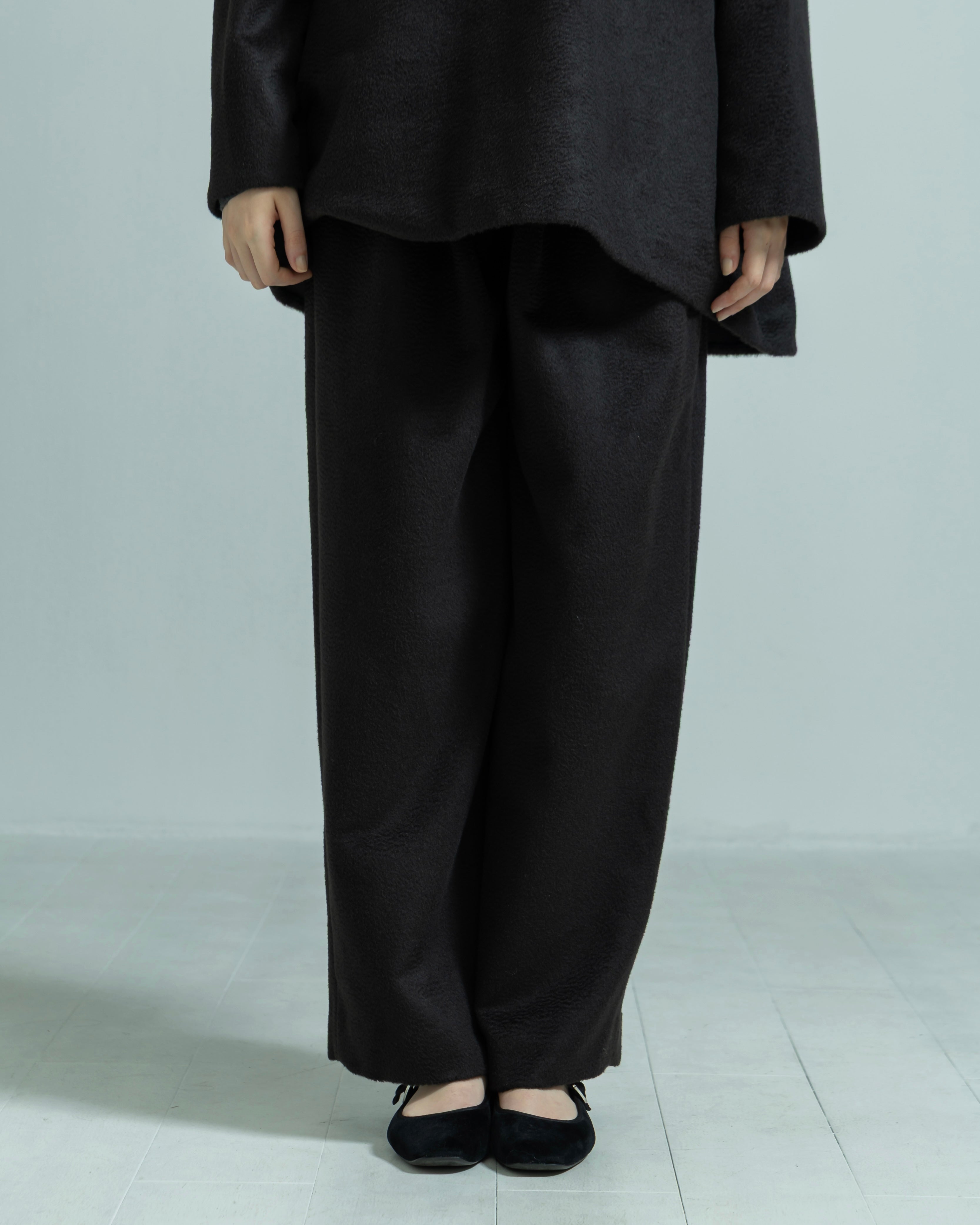 CAMEL WOOL RELAX PANTS（キャメルウールリラックスパンツ）｜BIYOMA（ビヨーマ）OFFICIAL ONLINE STORE