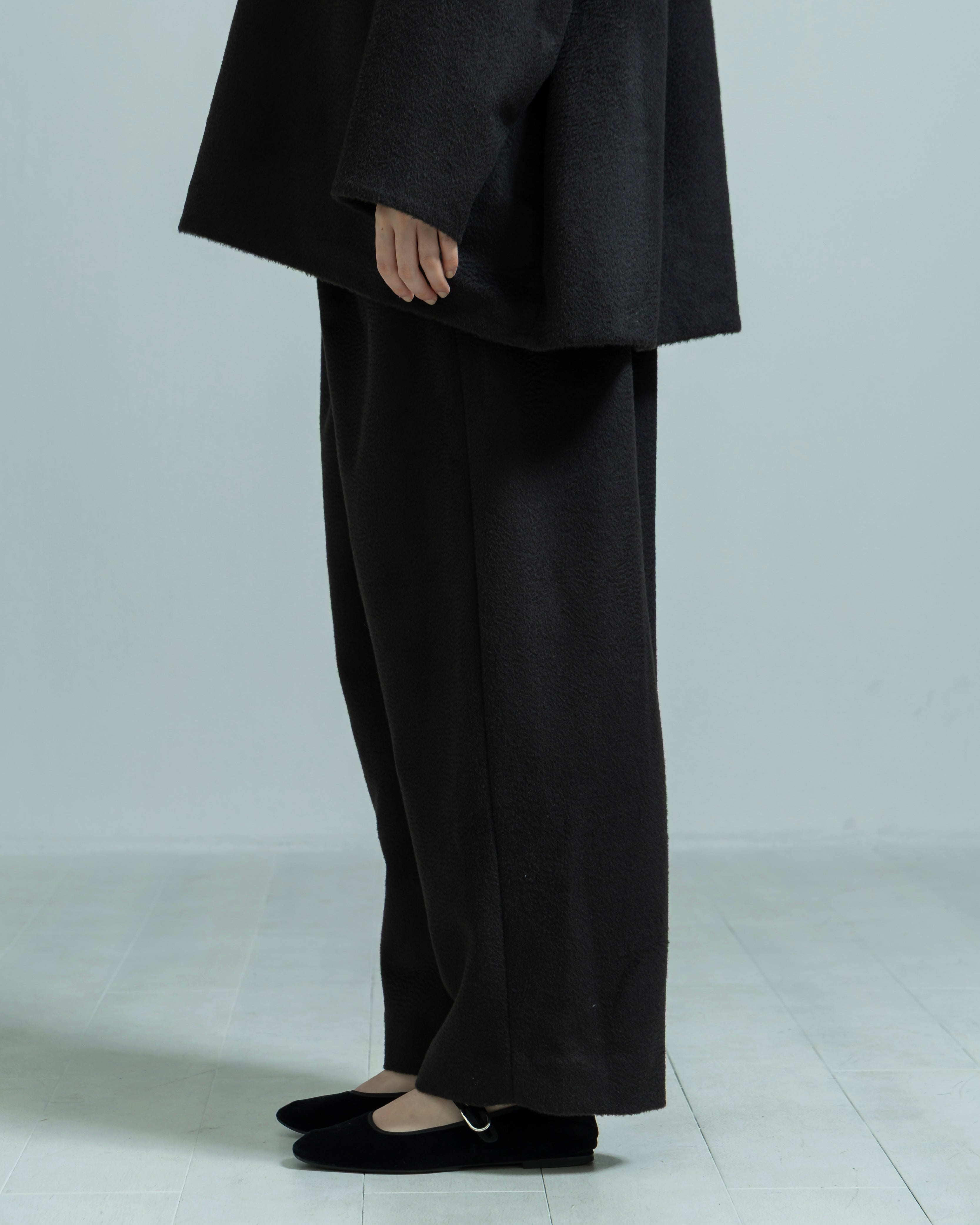 CAMEL WOOL RELAX PANTS（キャメルウールリラックスパンツ）｜BIYOMA（ビヨーマ）OFFICIAL ONLINE STORE