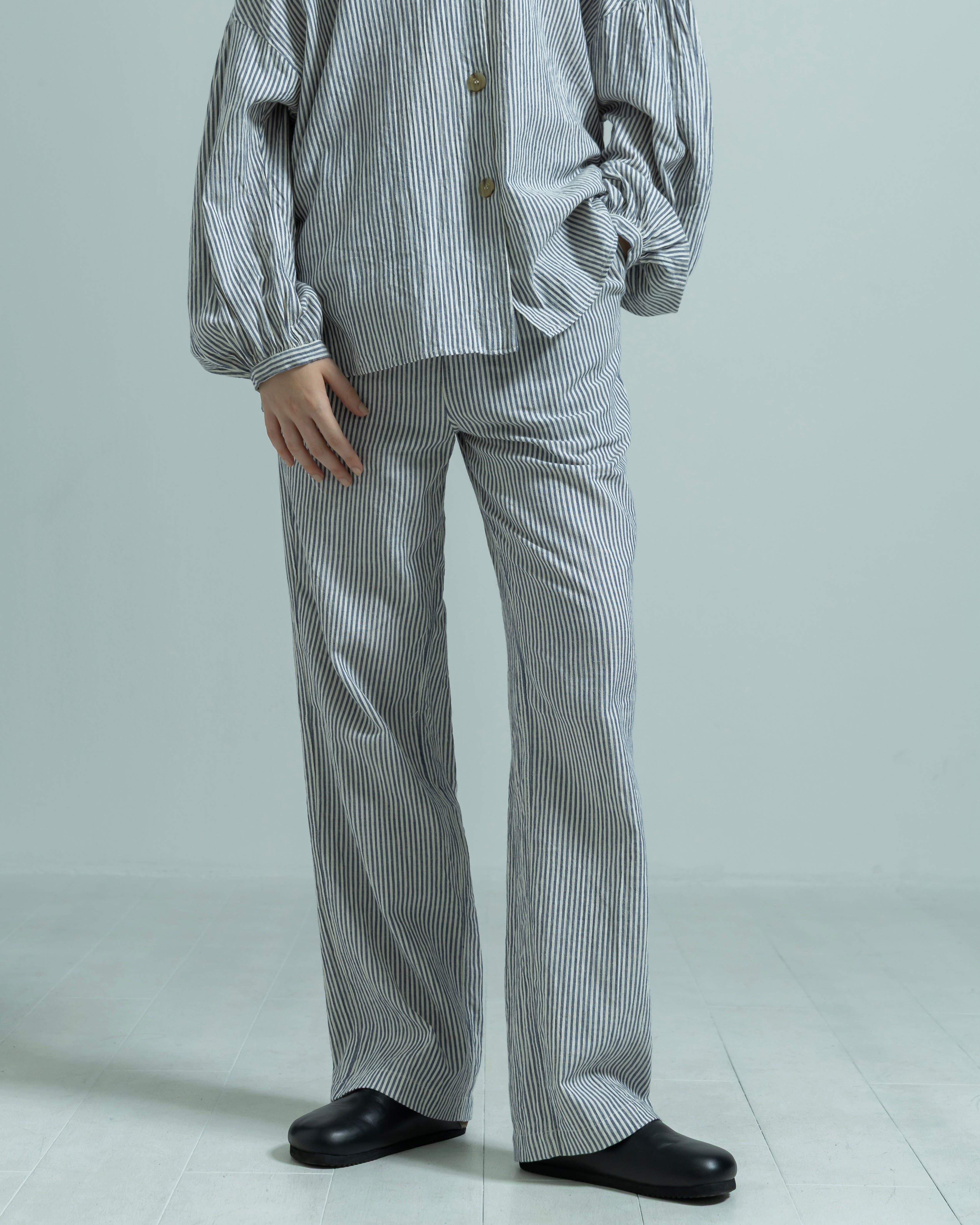 COTTON LINEN STRIPE EASY WIDE PANTS（コットンリネンストライプイージーワイドパンツ）｜BIYOMA（ビヨーマ）OFFICIAL ONLINE STORE