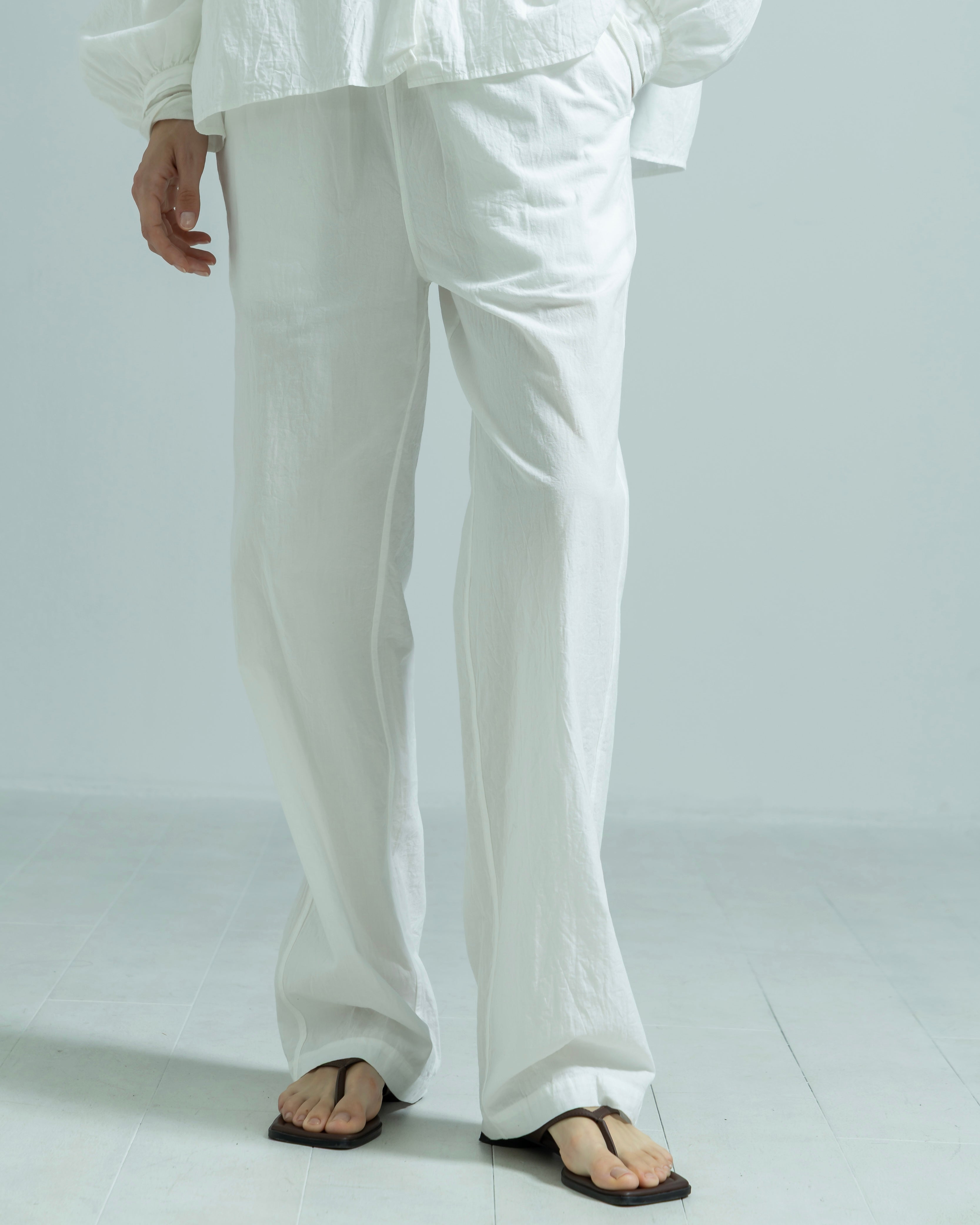 COTTON LINEN EASY WIDE PANTS（コットンリネンイージーワイドパンツ）｜BIYOMA（ビヨーマ）OFFICIAL ONLINE STORE