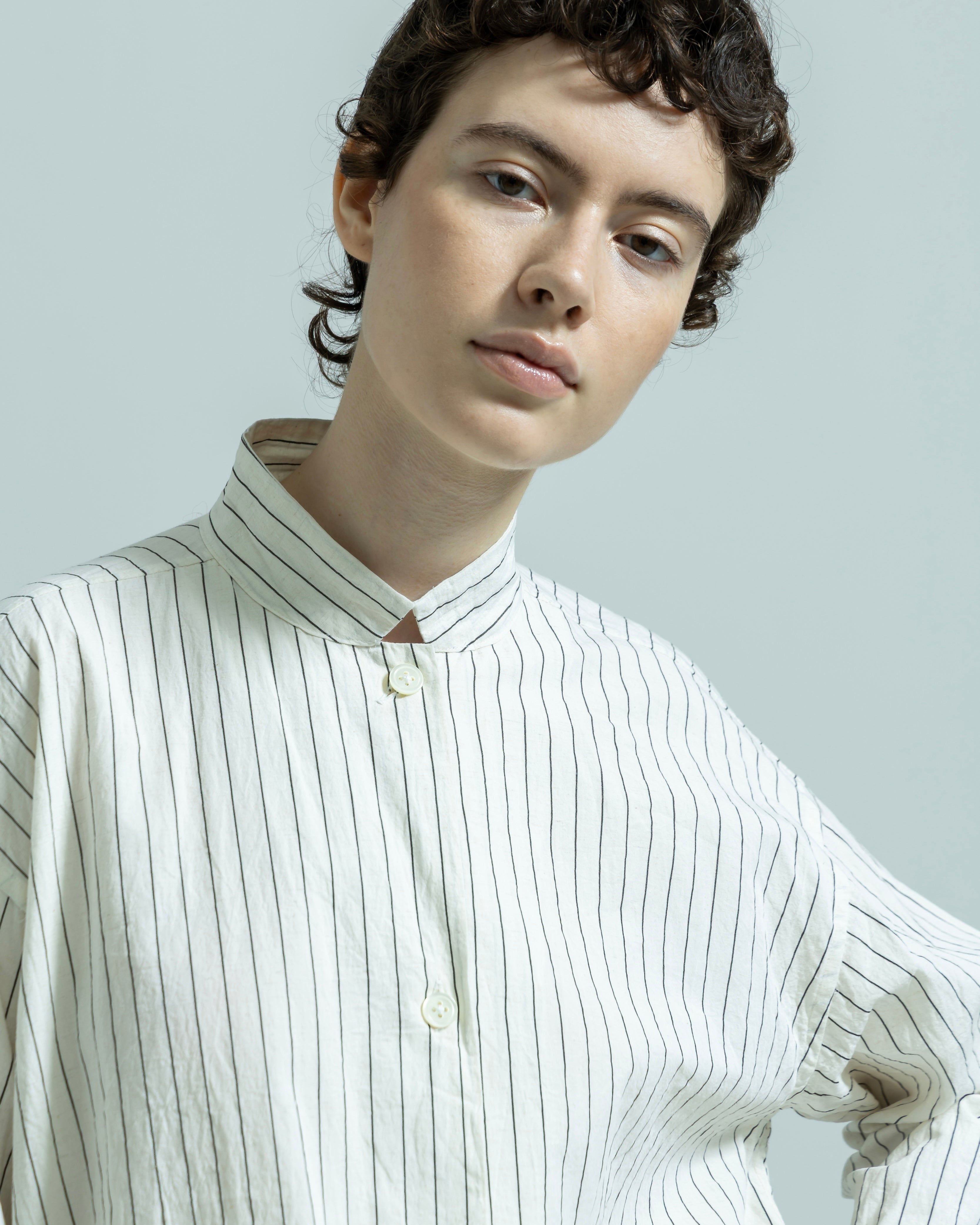 COTTON LINEN STRIPE W OPEN POCKET COLLAR SHIRT（コットンリネンダブルストライプオープンポケットシャツ）｜BIYOMA（ビヨーマ）OFFICIAL ONLINE STORE